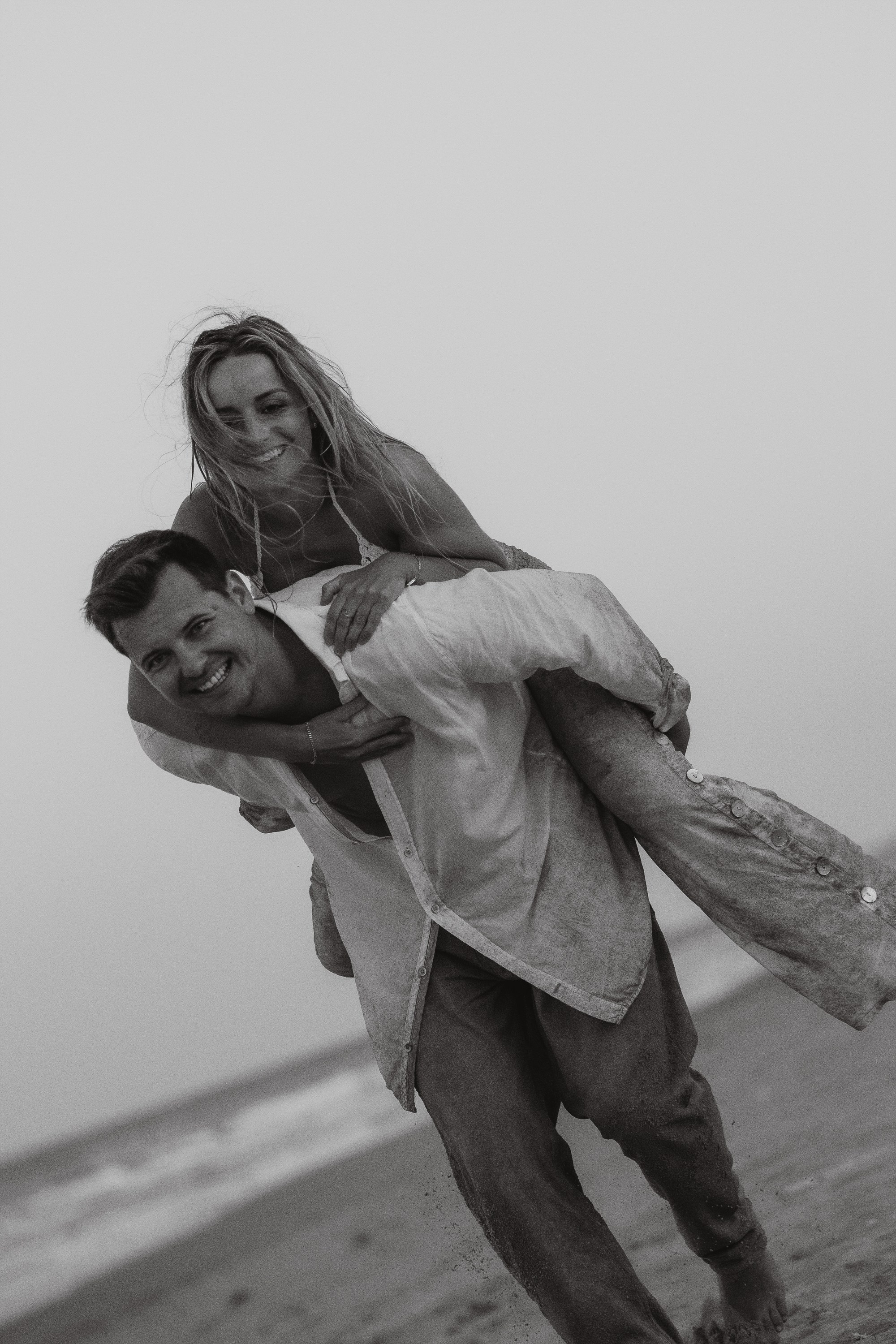 Love Story at Sunset in Torrevieja and Alicante | Romantic Photoshoot by Andrey Lukovnikov