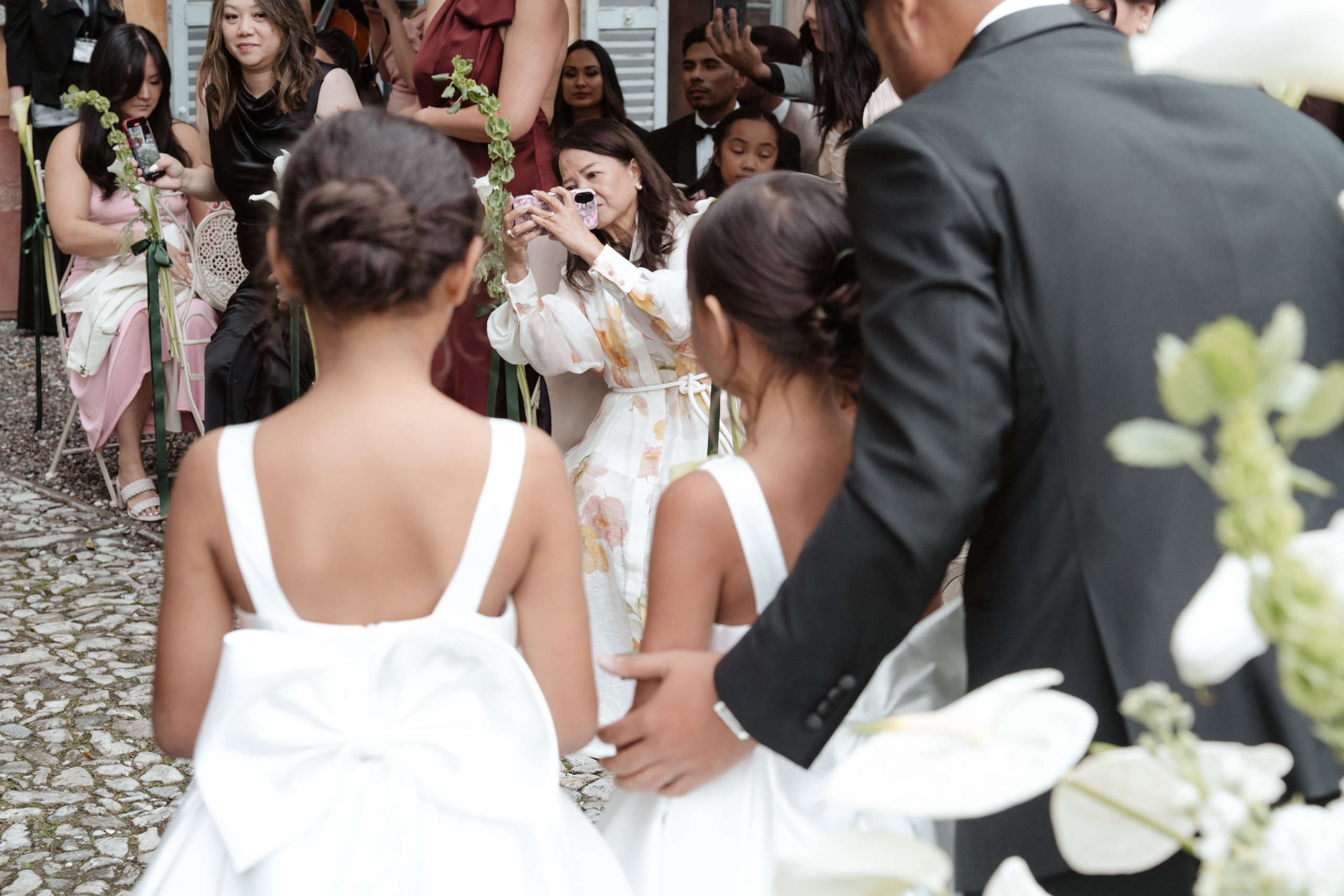 BEATRICE AND RAFAELE_LAKE COMO_Villa Regina Teodolinda. PHOTOGRAPHER IN ITALY