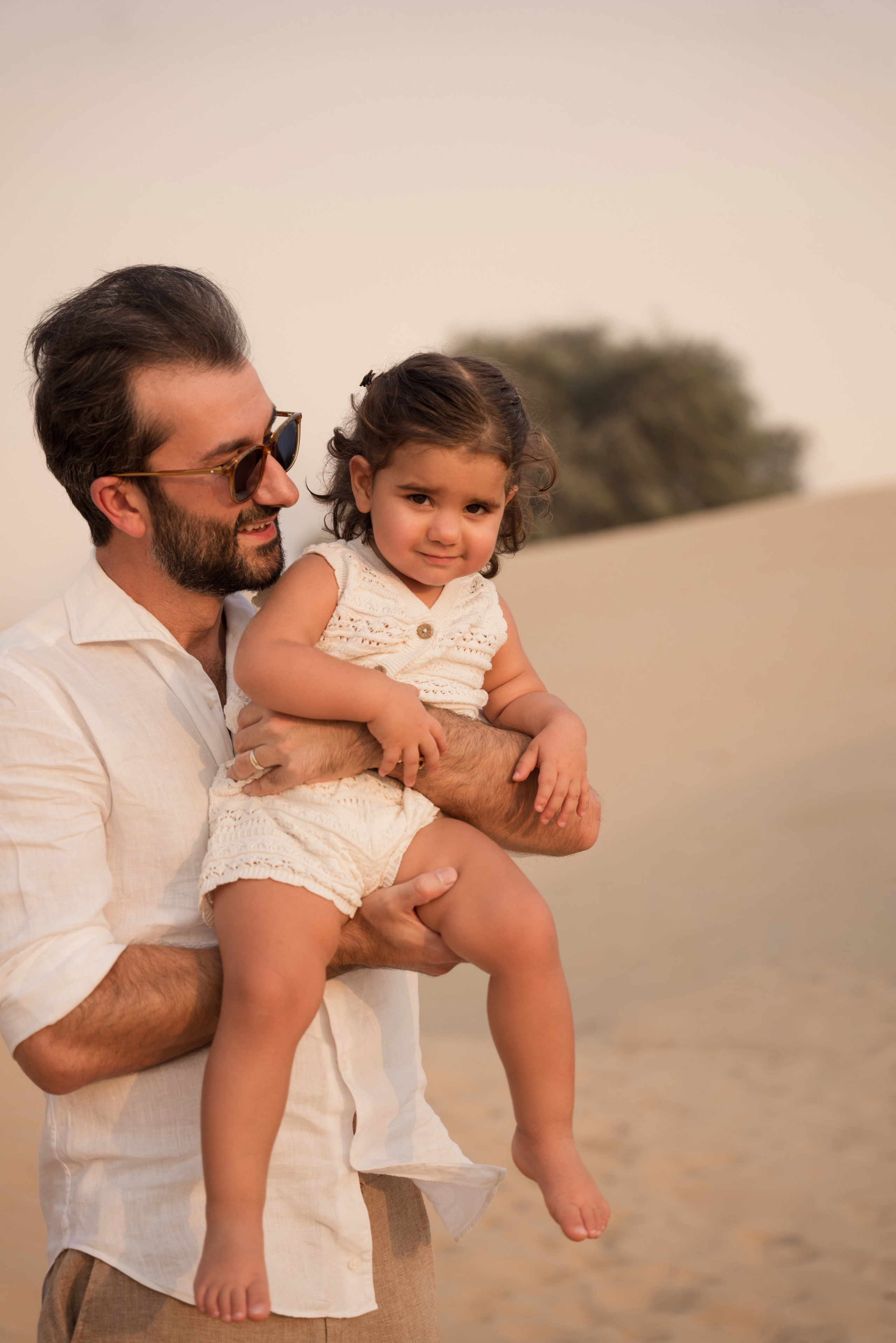 Sun, sand & family. Angela Iakovleva — Family Photographer in Dubai
