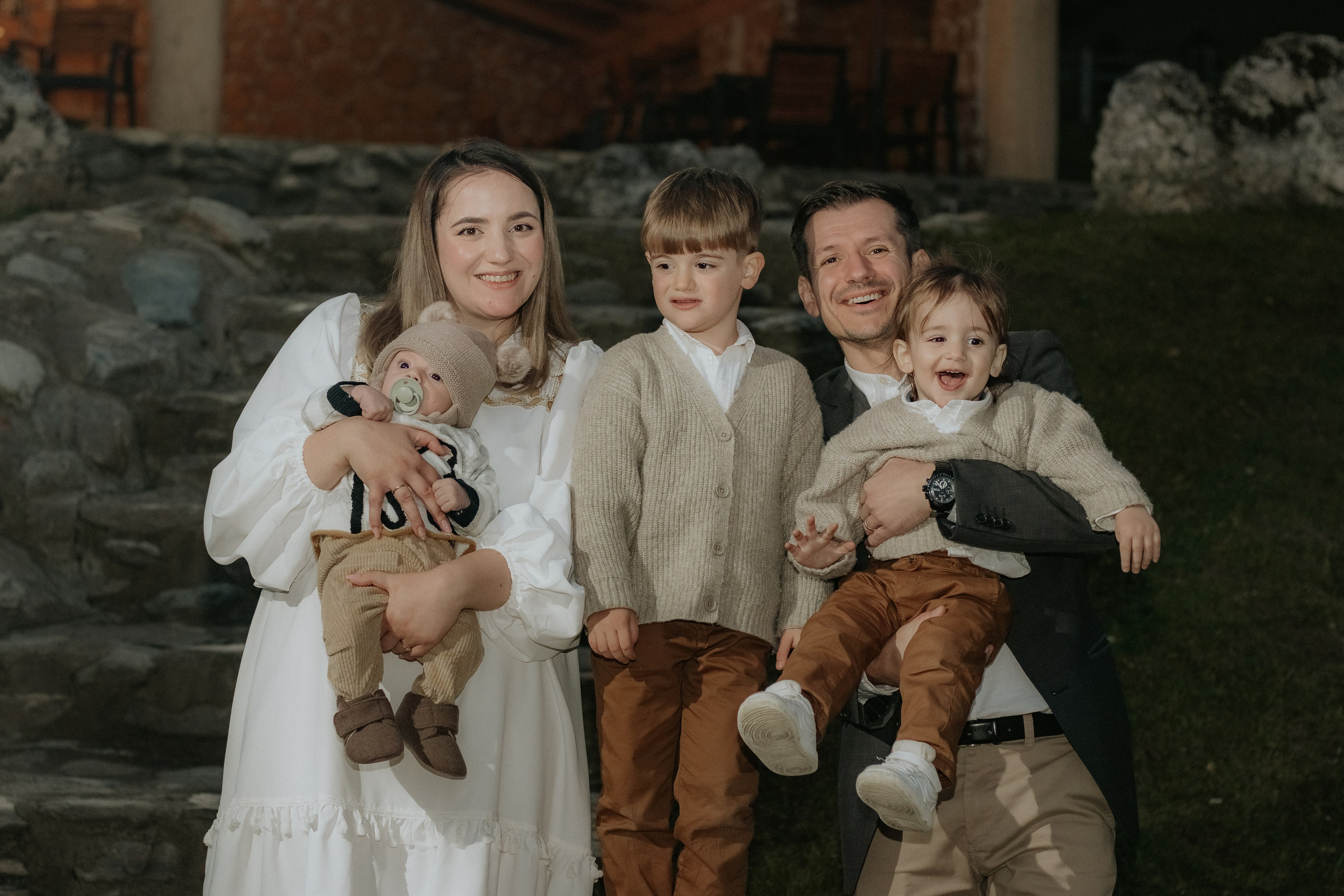 Razvan. Fotograf si videograf — evenimente si studio