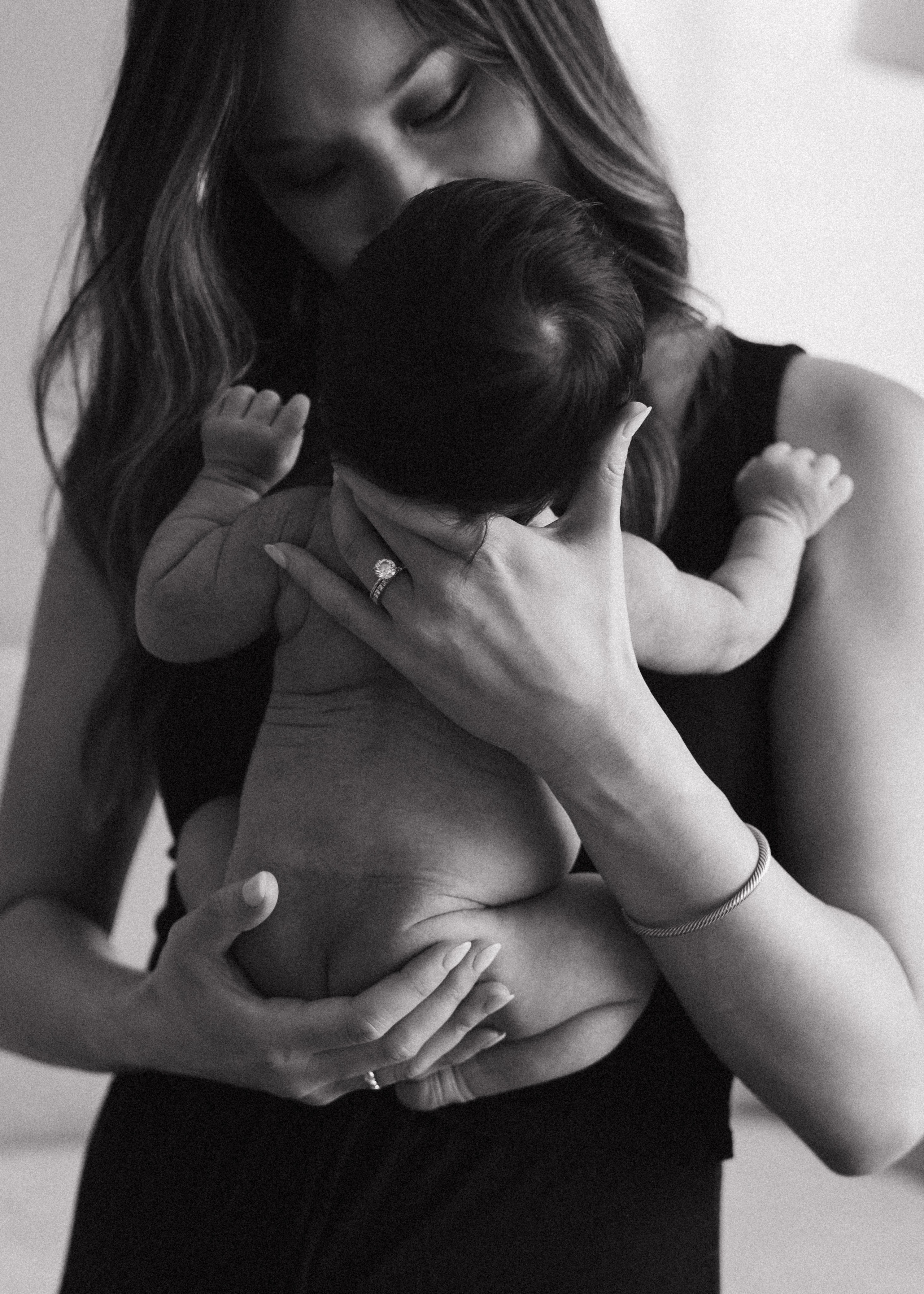 Stephanie’s Newborn Session at Home. Soulo Photography | San Francisco Bay Area Based Photographer