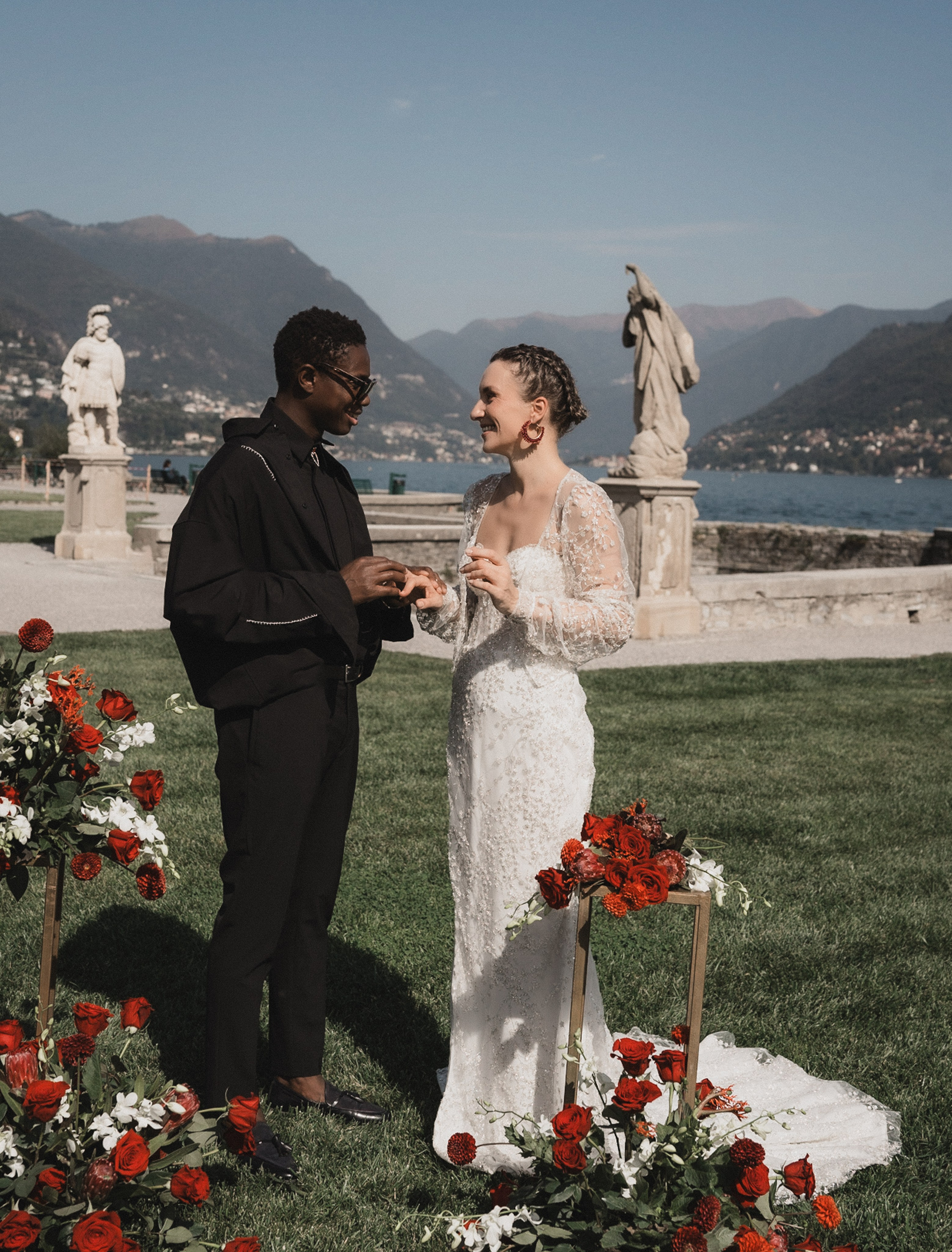 IRINA & AMED • LAKE COMO. PHOTOGRAPHER IN ITALY