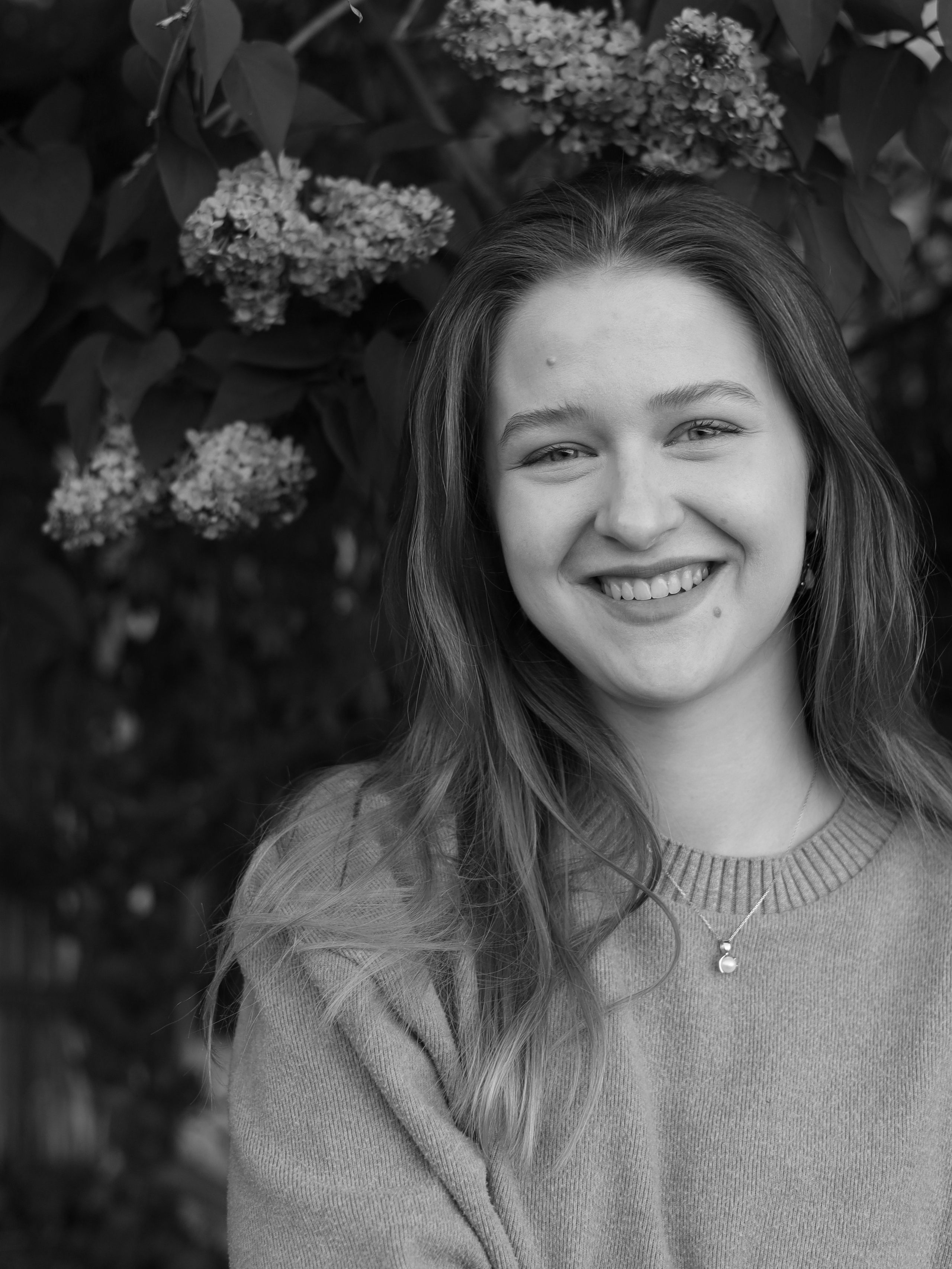 Contacts. Daria Sazanova — Portrait photographer in Bratislava and Vienna