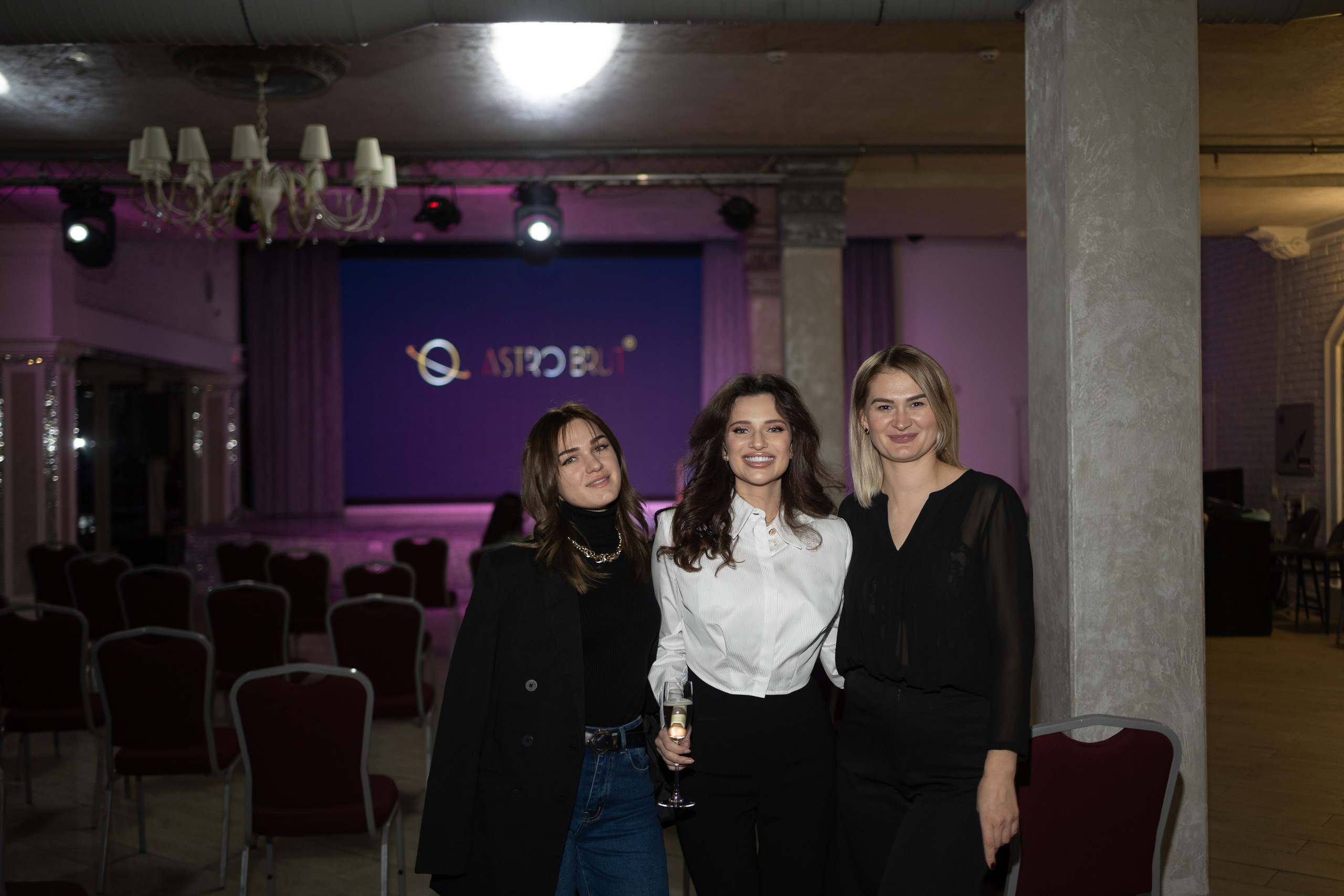 AstroBrut Conference. Wedding and family photographer