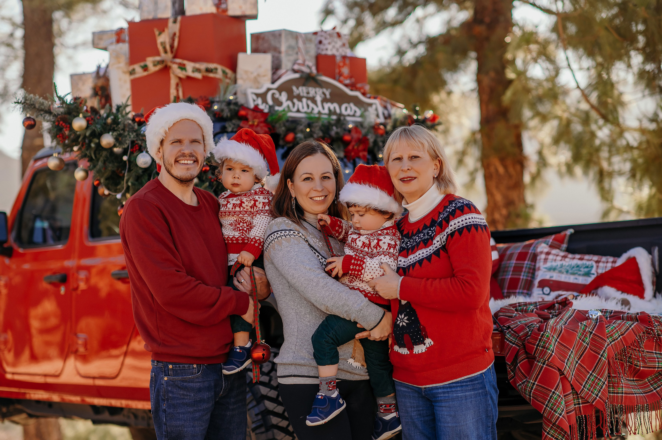 Big family. Wedding, maternity and family photographer in Charlotte Tasha Minn