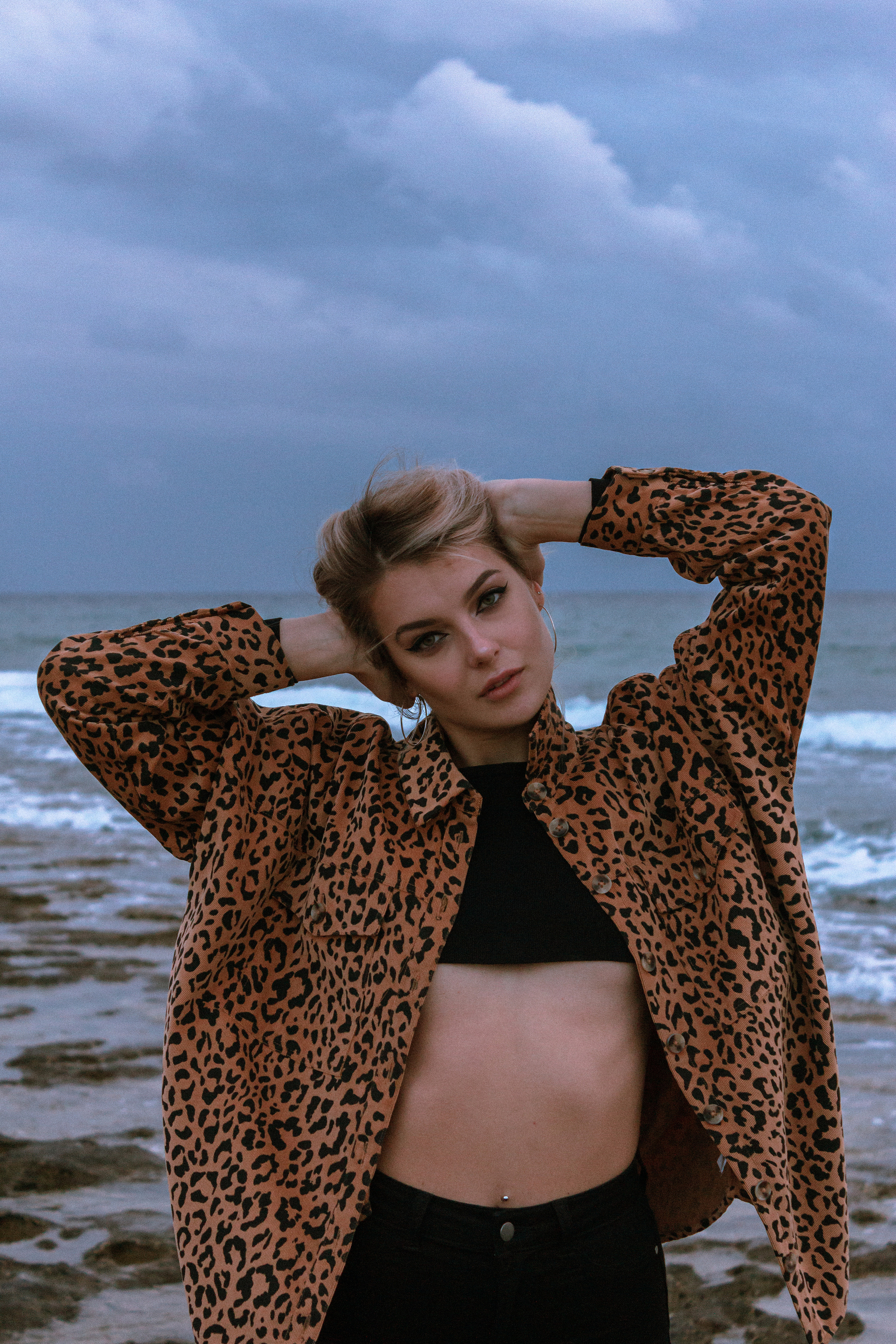 Soft Morning Light. Emotional Seaside Portraits. Kristina Kozheltsova- Soulful Portrait&Lifestyle&Love Story Photographer in Leipzig, Germany