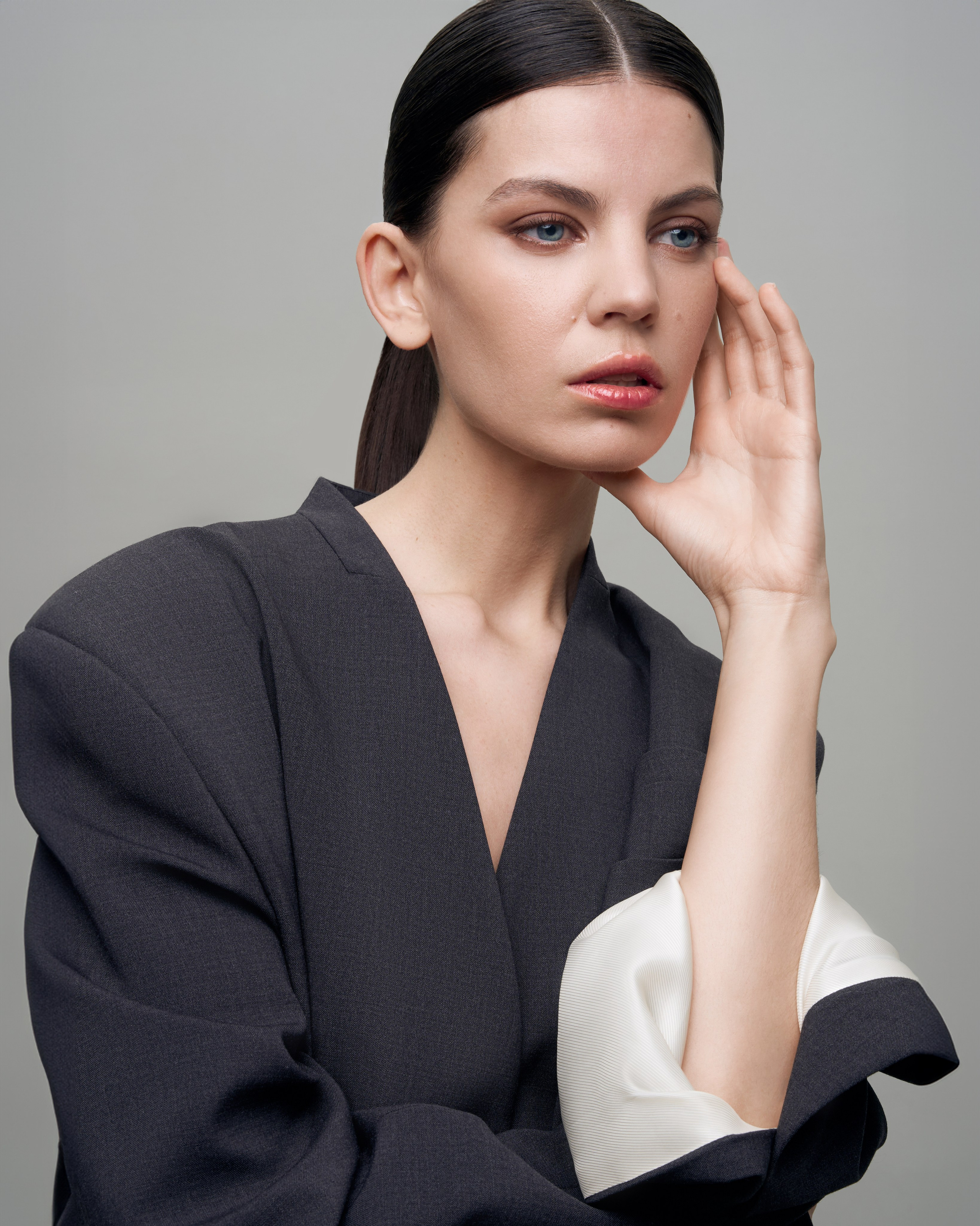 Clothes shoot. Hanna Asaulova — Fashion Photographer in Vilnius | Professional Fashion Photography