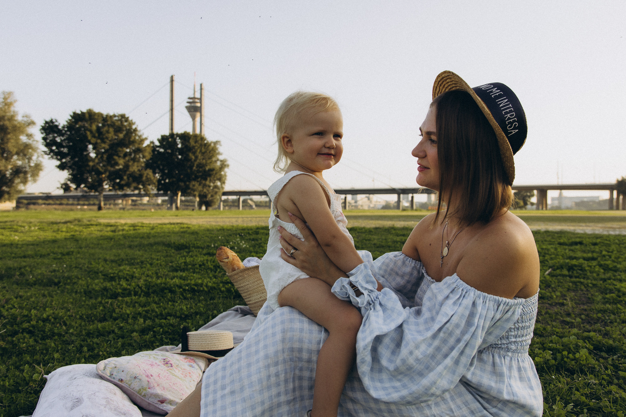 Familienshooting in Düsseldorf. Familien & Hochzeitfotografin Nadja Holzmann