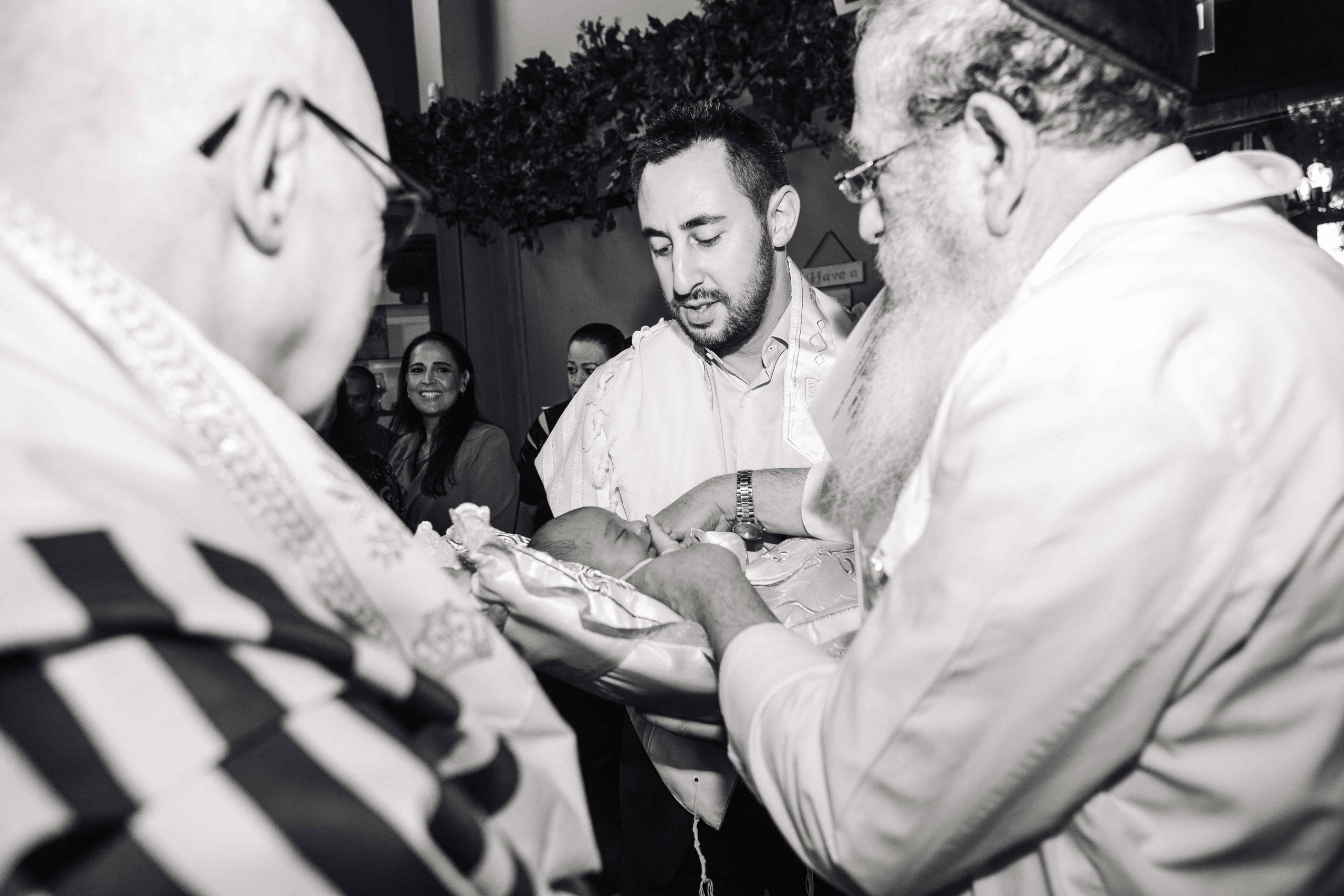 BRIT MILA (BIG EVENT). PHOTOGRAPHER IN ISRAEL