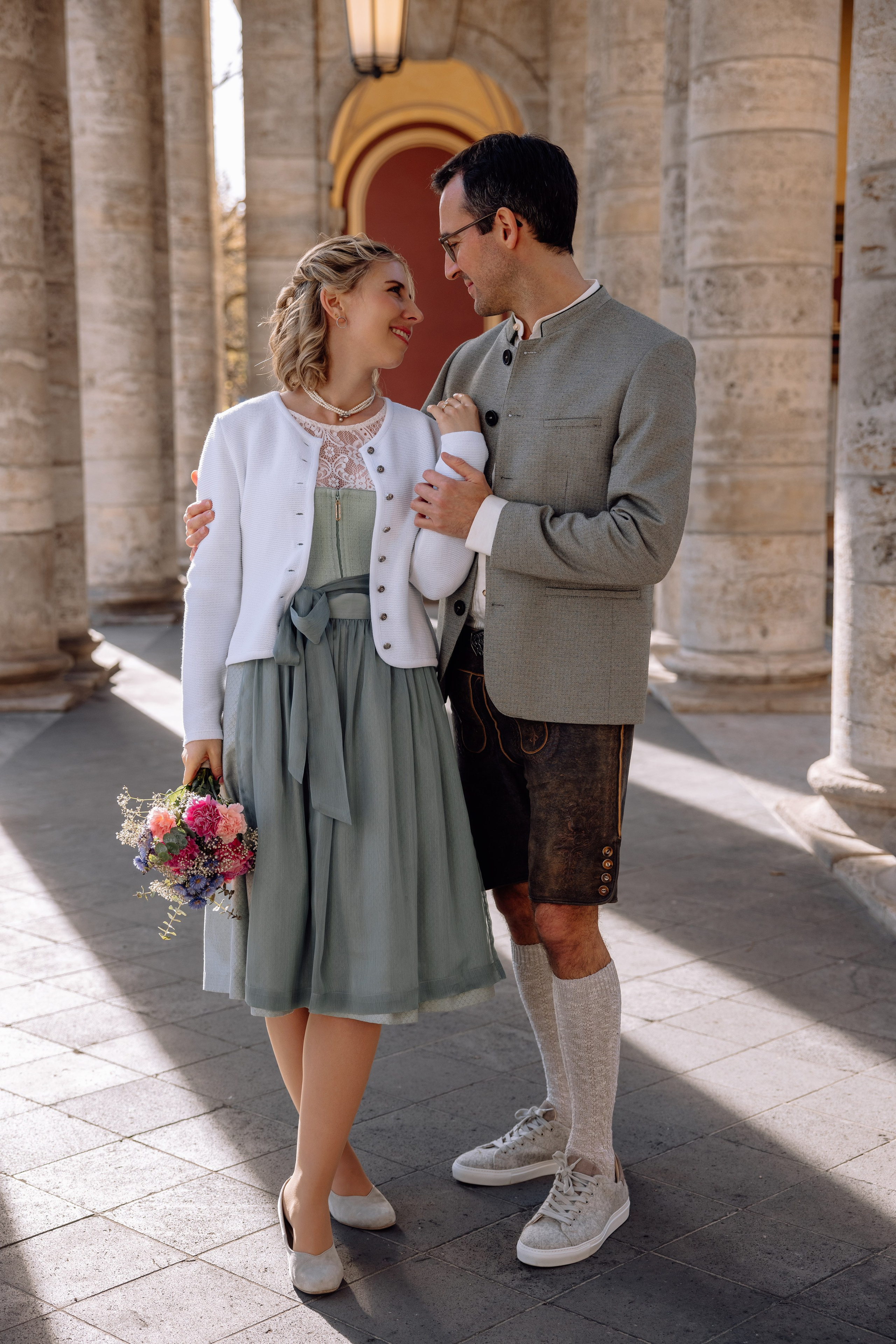 Herbsthochzeit im Standesamt Schwabing. Hochzeitsfotograf München Taufe Familienfotograf Tanja Mauke