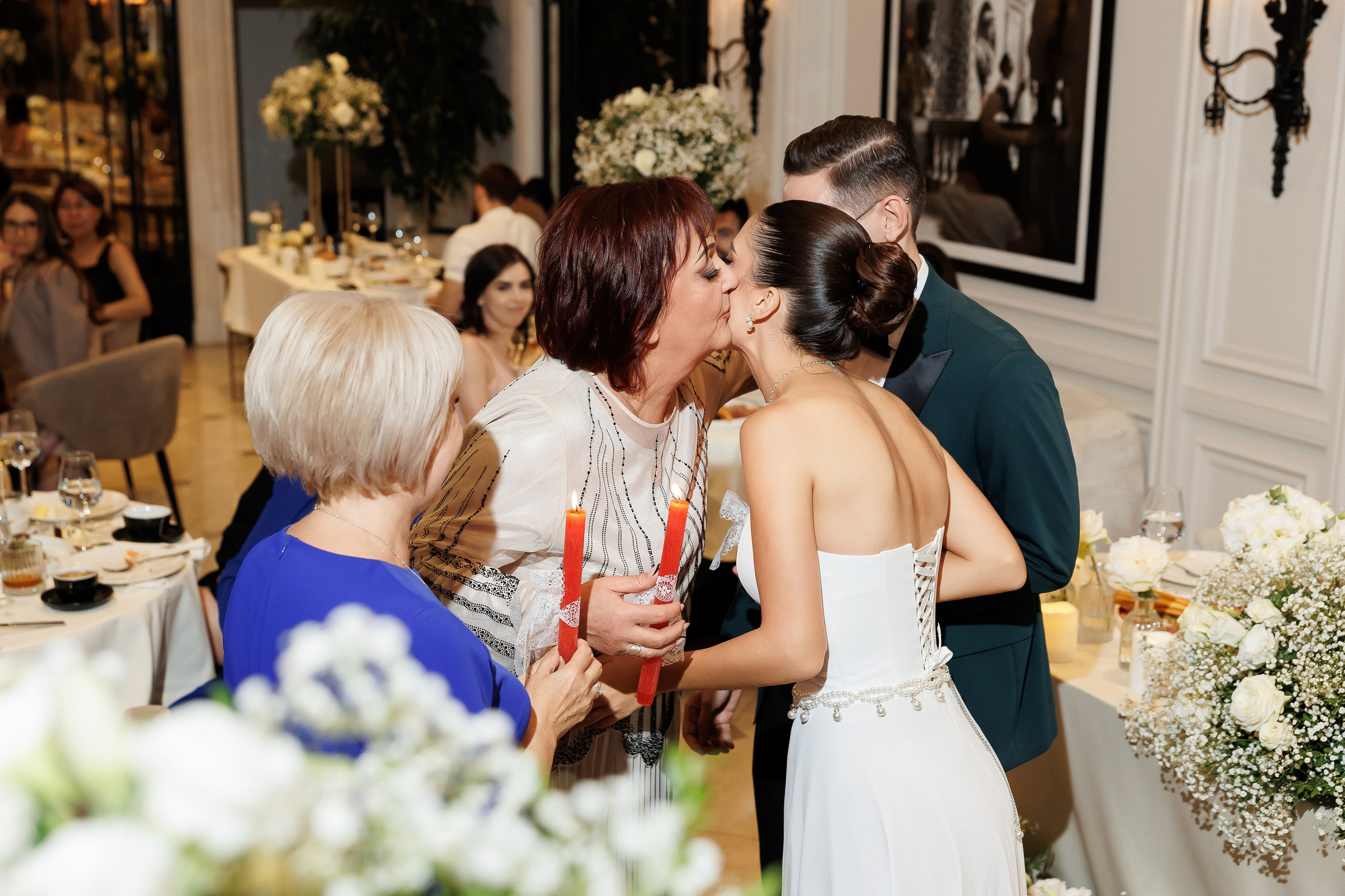 Serghei & Erica — Queen Residence. Servicii Foto și Video 067188353