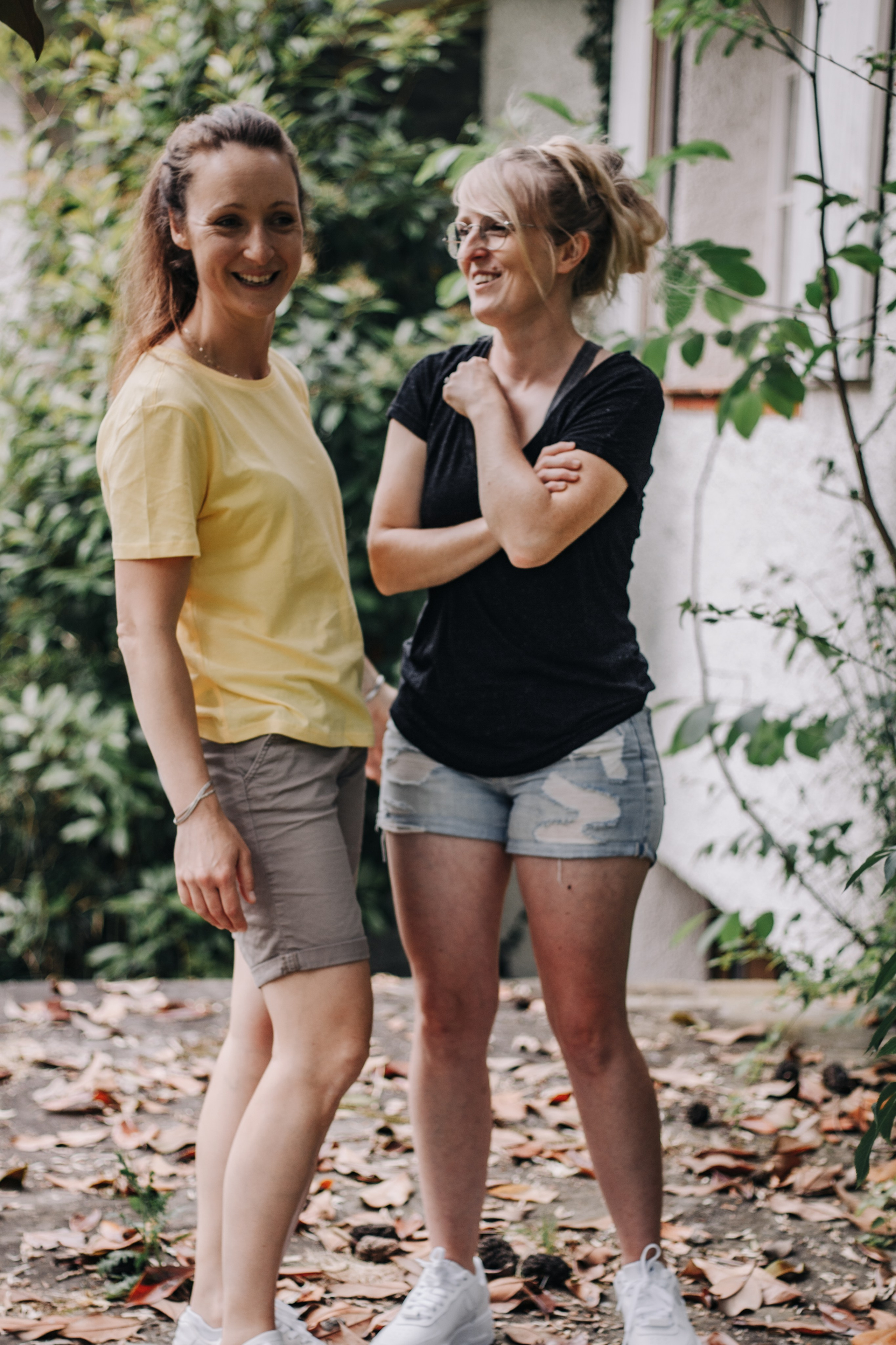 Anais et Tiffany. Photographe professionnelle à Poitiers, Tours et Châtellerault | Studio photo entre Poitiers et Tours – portraits, familles, entreprises, ma