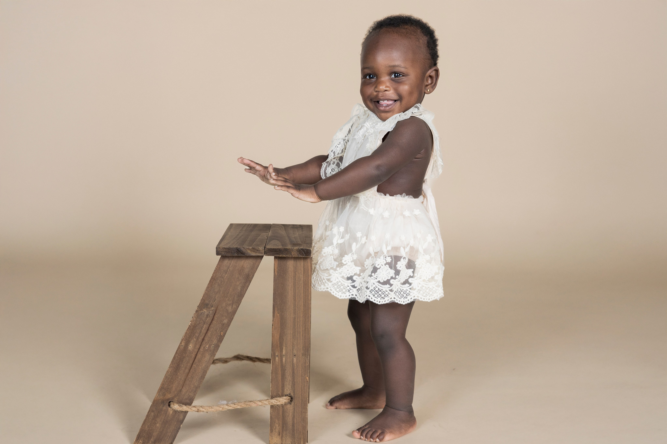 Sesión de Fotos de Cumpleaños en Madrid | Smash Cake, 15, 19, 40 Años – Rainbox Estudio. Rainbox Estudio de Fotografía