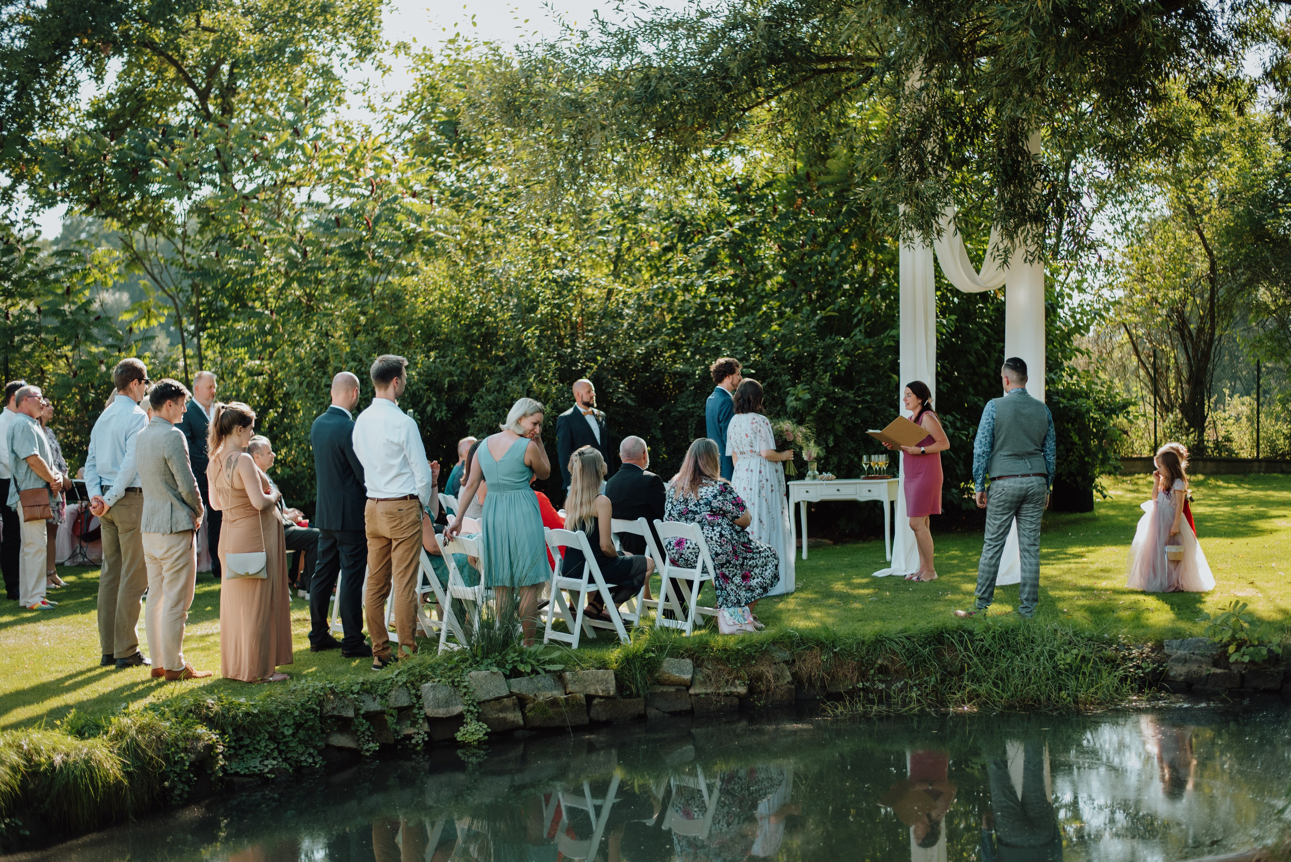 Czech and Portugal Photographer. Lifestyle, wedding and family photographer