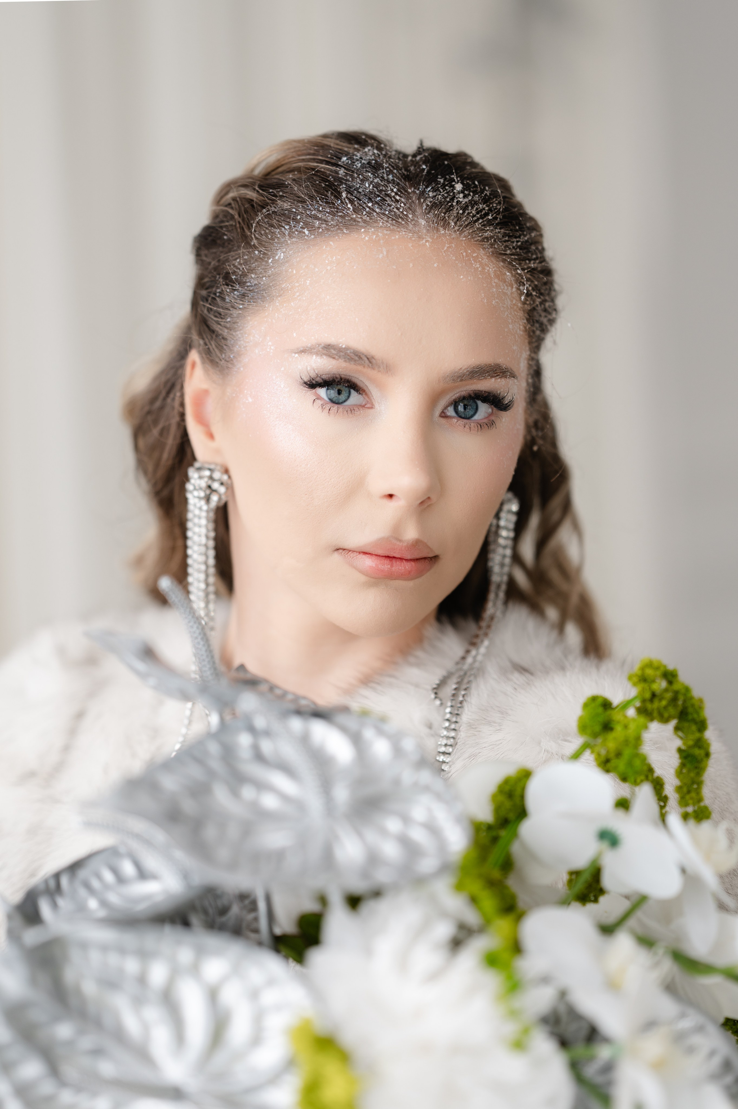 Bride with a concept silver Chrome. Alexandra Hanu Photographer