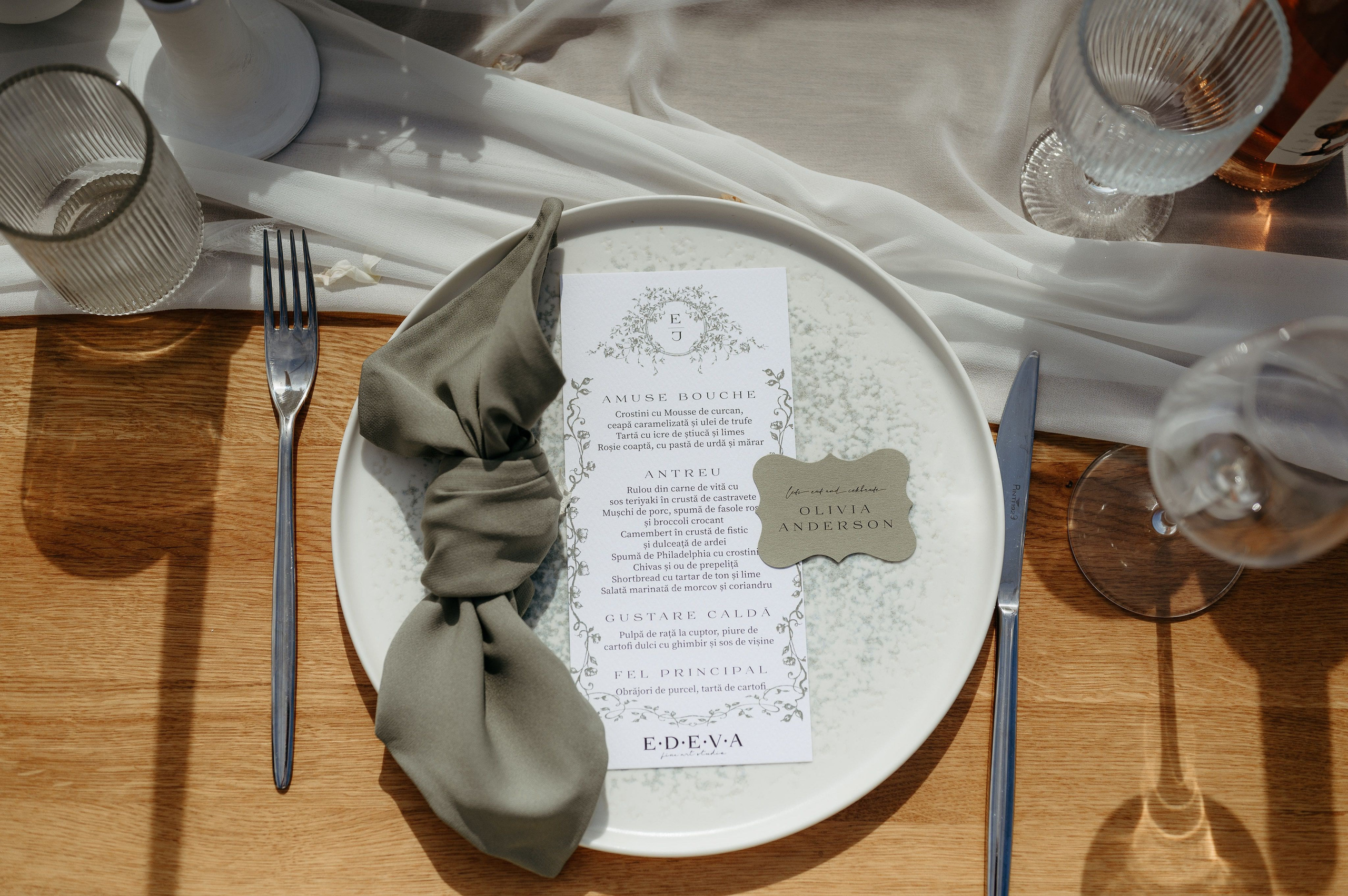 Styled shoot in Iasi. Valentin Melen - fotograf de nunta 🤍