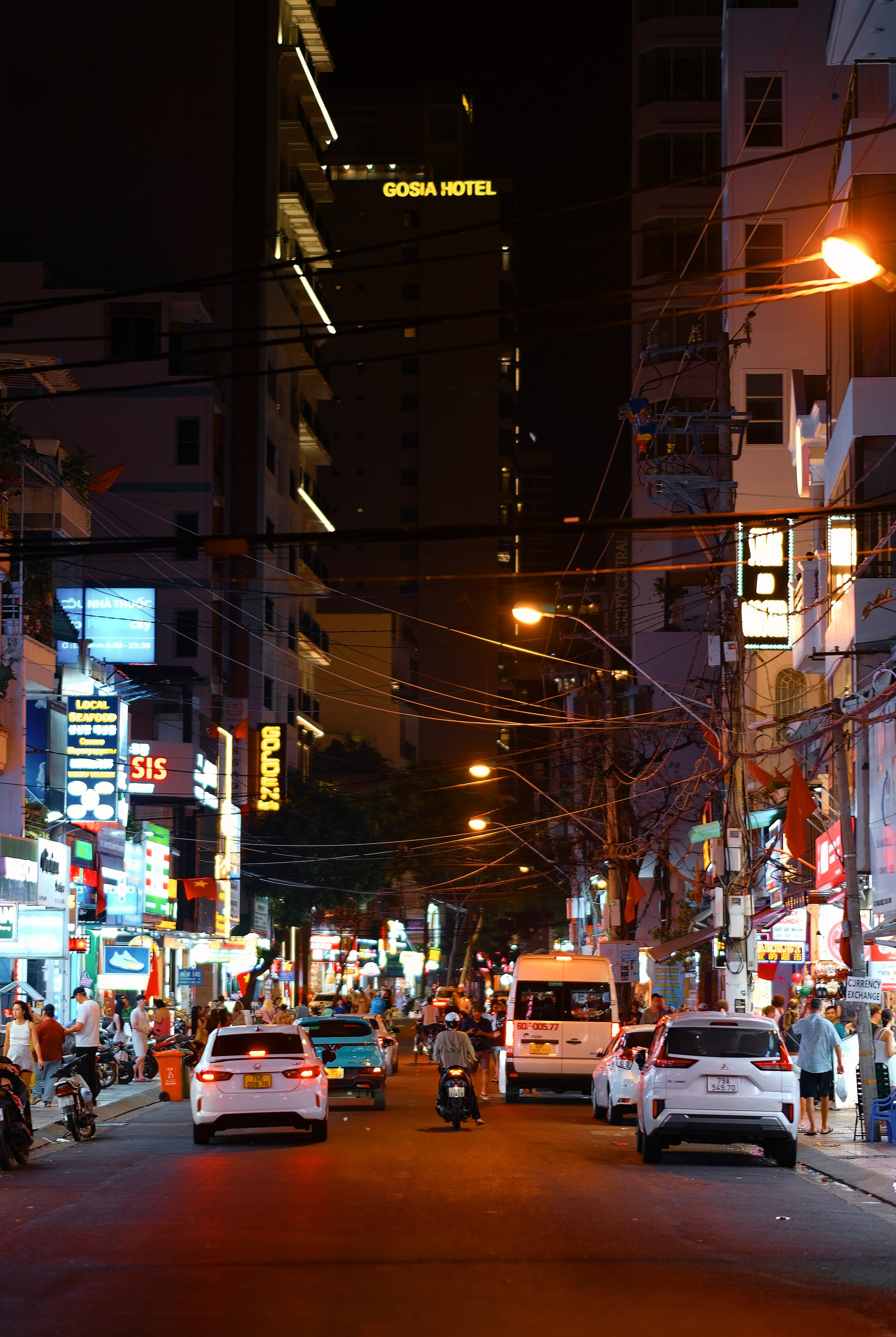 Vietnam Nha Trang यात्रा | Beaches, Culture & Photos. 中国街头摄影 | The Streets of China Through My Eyes | 深圳