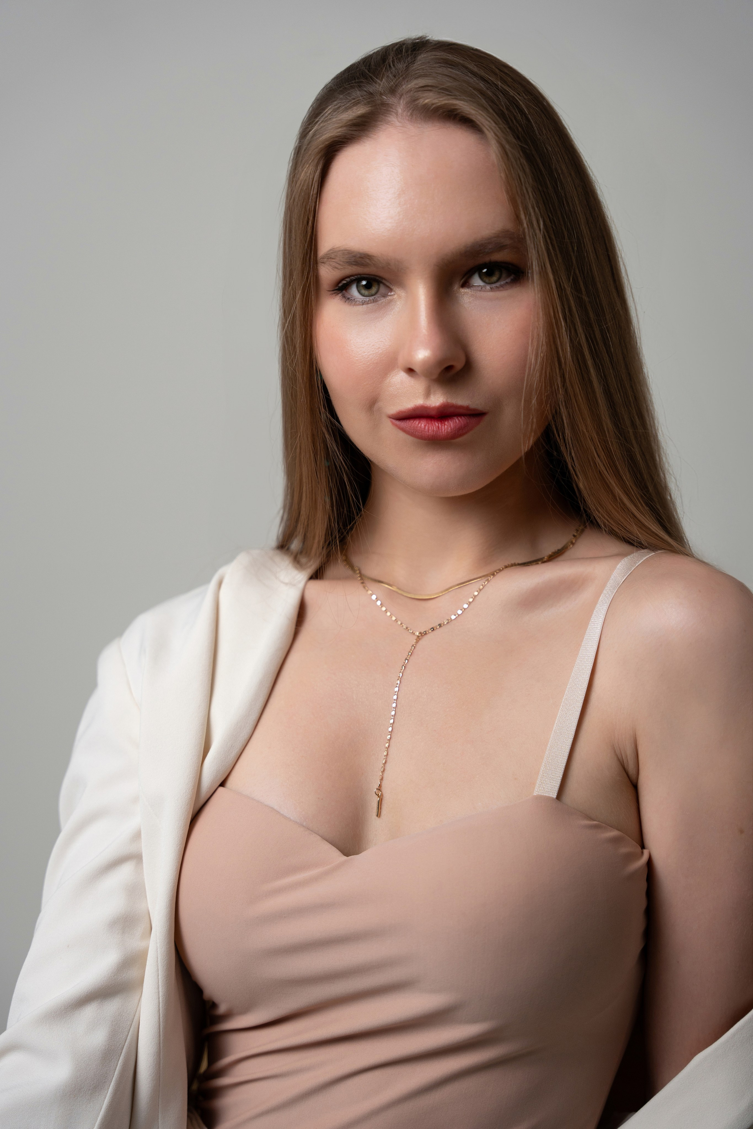 Alina | Portrait Studio Luxembourg. Elena Seewald