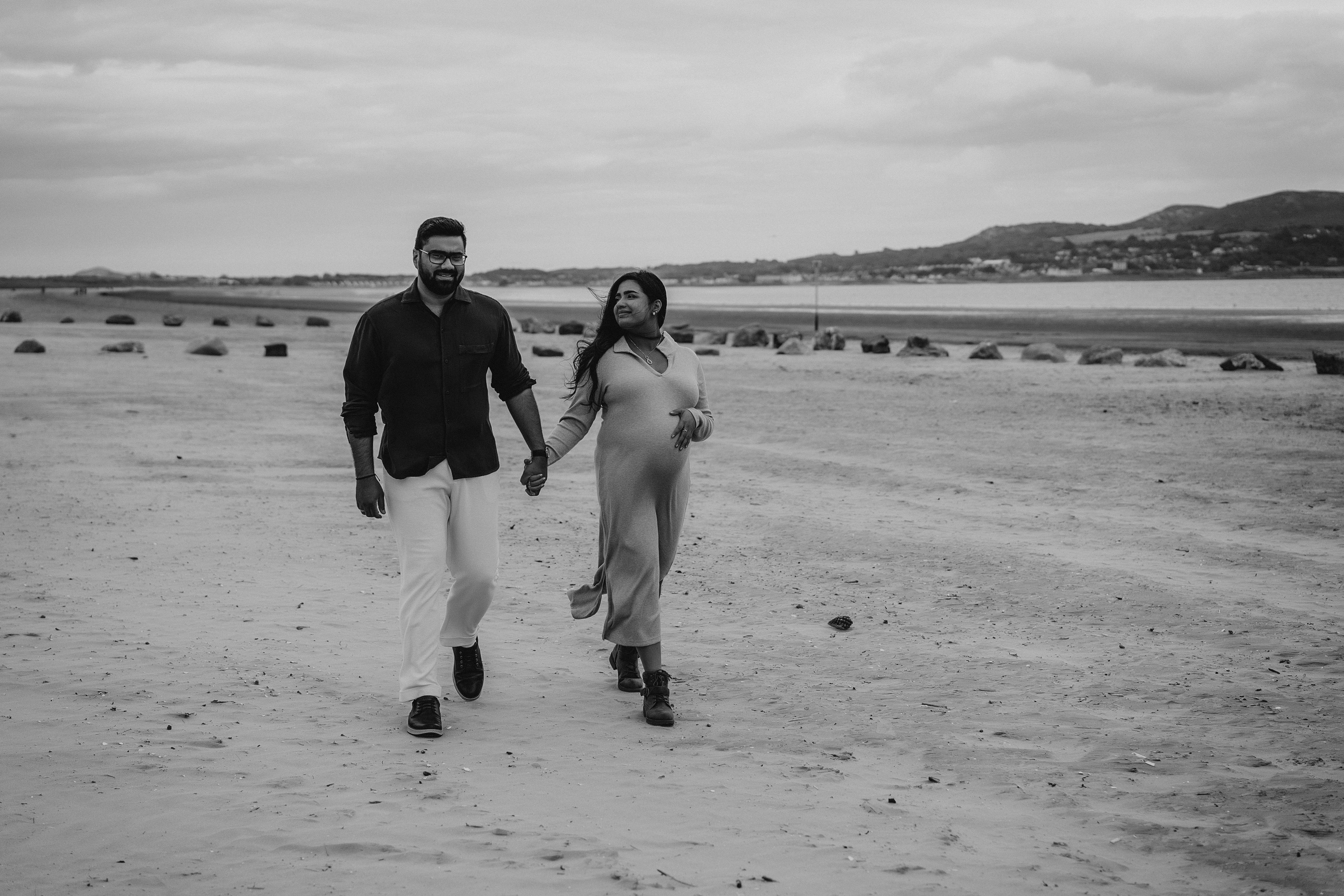 Meera: Bull island. Maternity/Love story/Wedding photographer