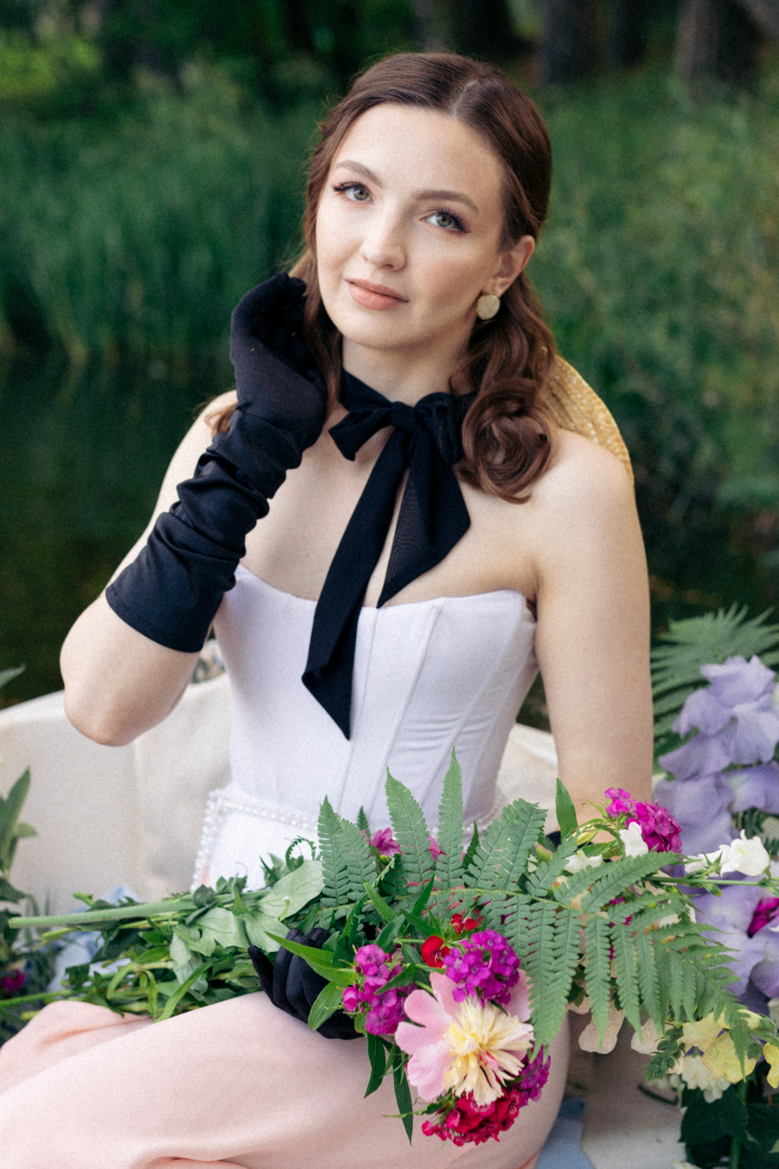 Boat & flowers. Photographer Anna Curly | Weddings and Events in Dubai