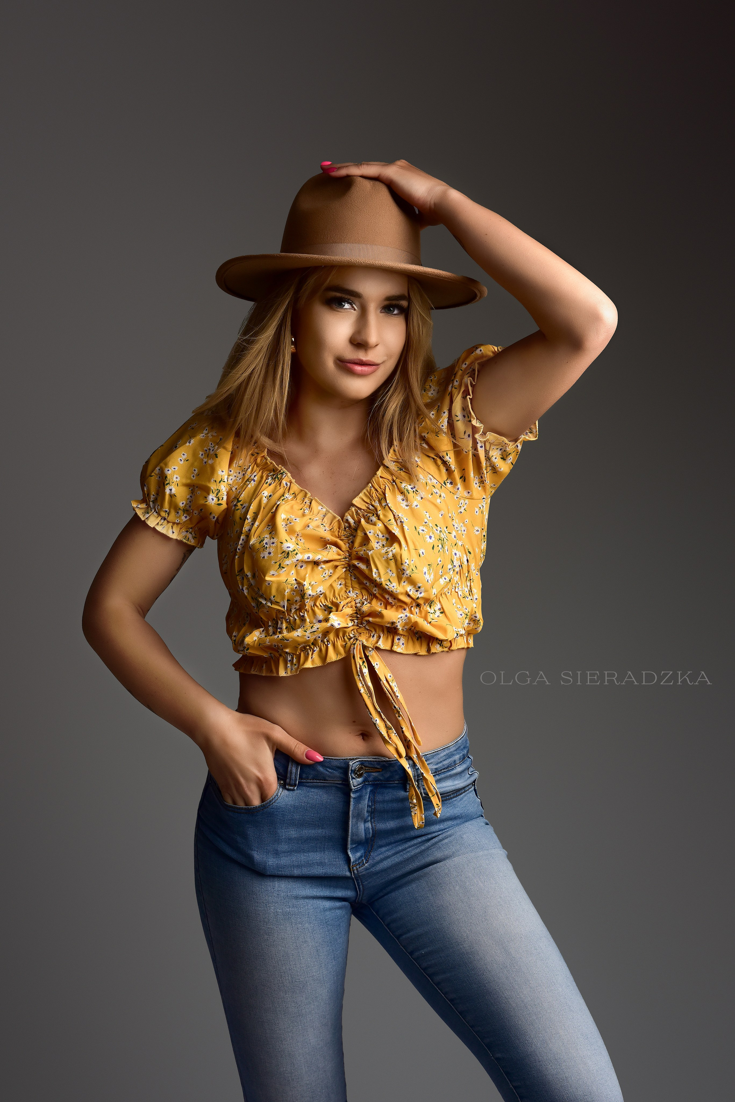 Sesje kobiece. Olga Sieradzka fotograf rodzinny, ciążowy i dziecięcy w Pile