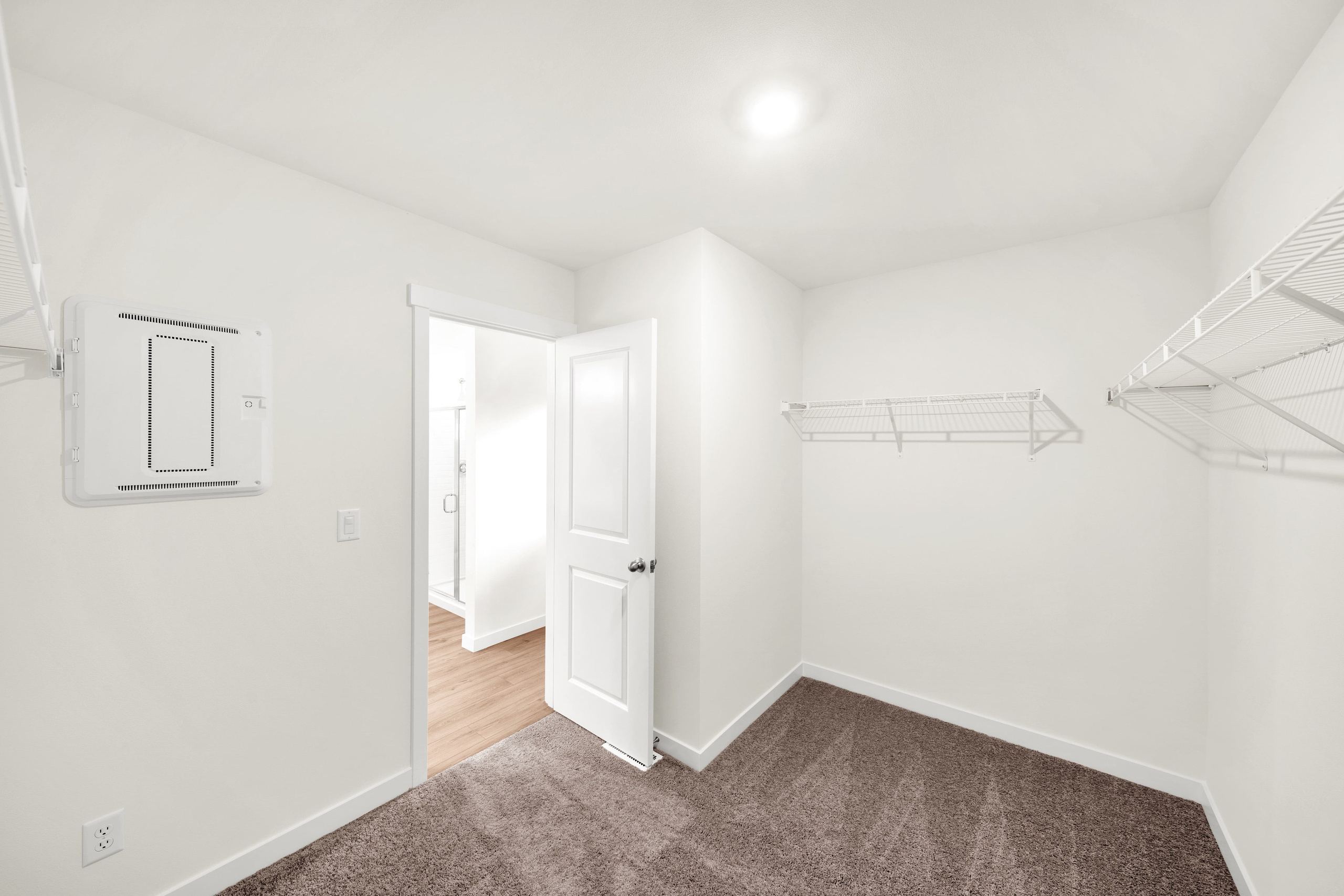 Real Estate photography. Washington state. EVAN ARISTOV WEDDING PHOTOGRAPHY — Seattle Wedding Photographer