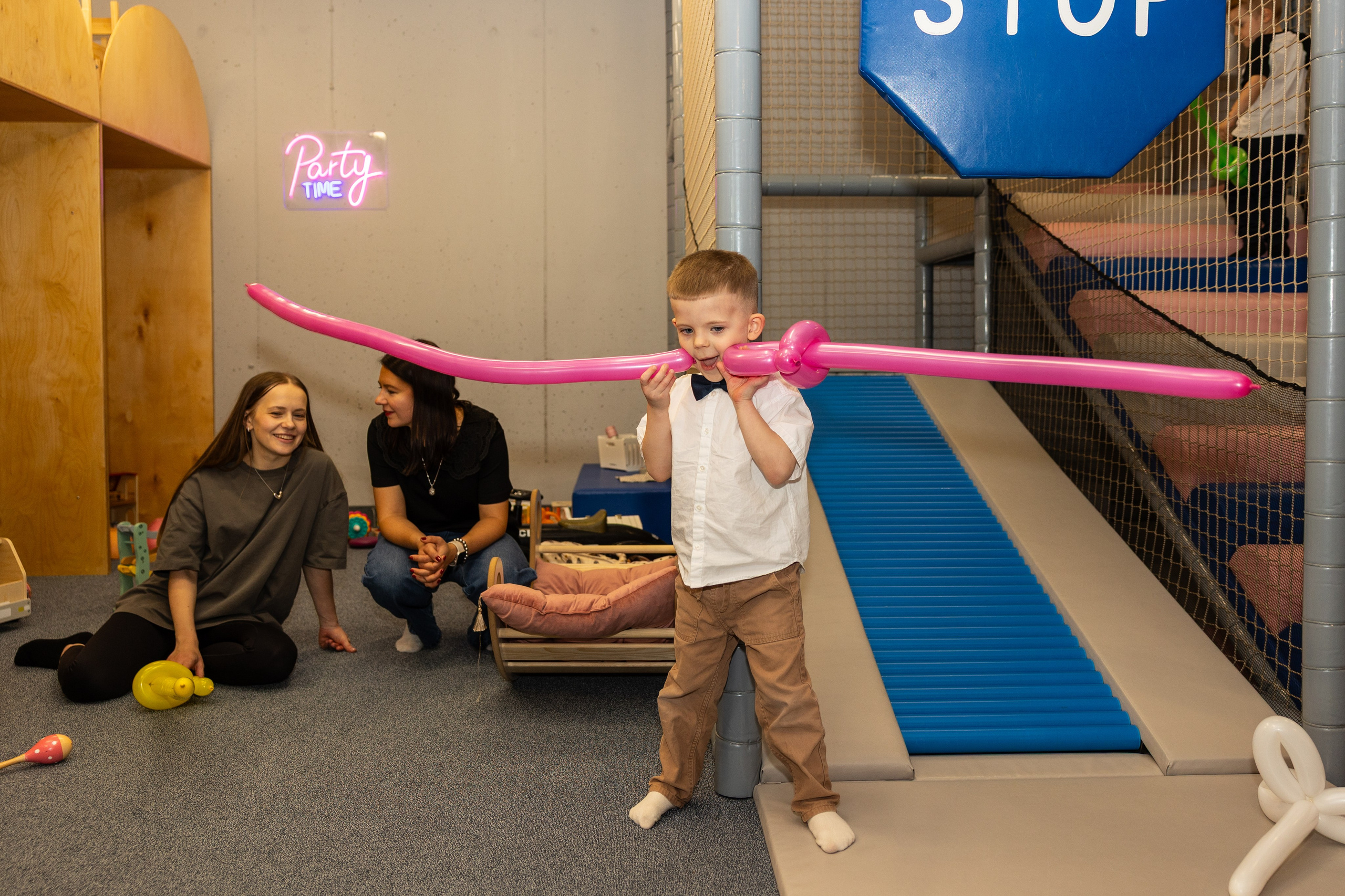 День рождения Артёма 24 января 2026 года. Семейный и детский фотограф в Варшаве Мила Бобровская