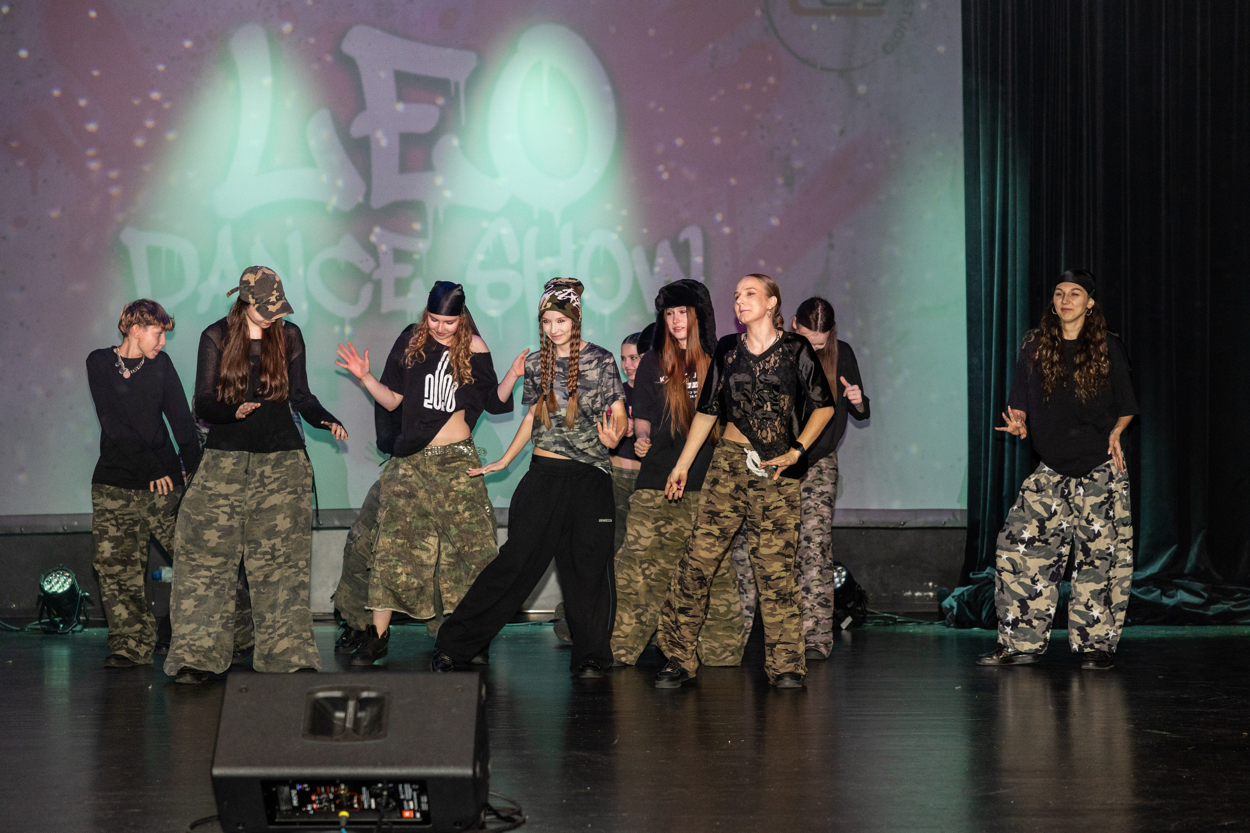 LEO DANCE SHOW WINTER 2025. Семейный и детский фотограф в Варшаве Мила Бобровская