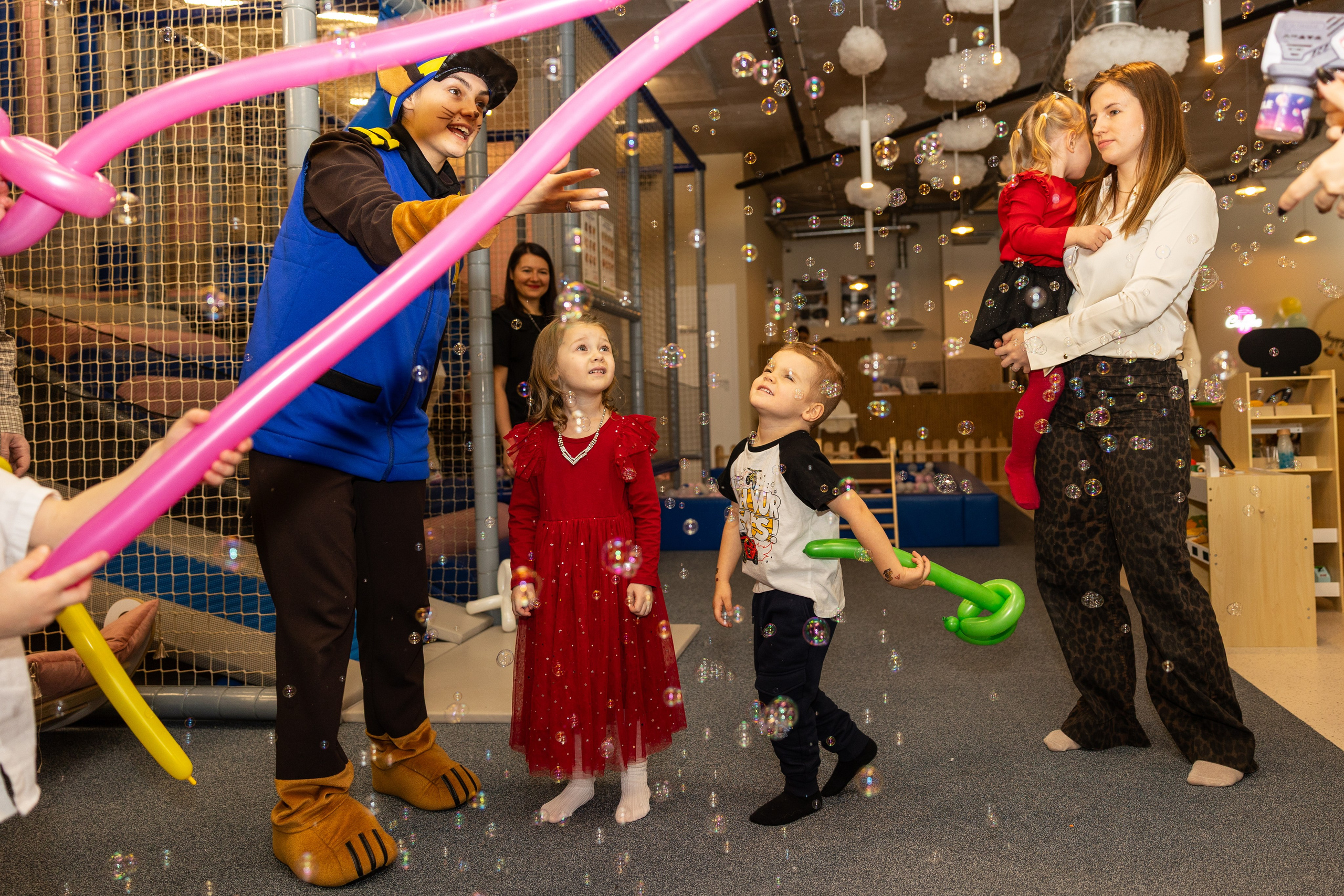 День рождения Артёма 24 января 2026 года. Семейный и детский фотограф в Варшаве Мила Бобровская