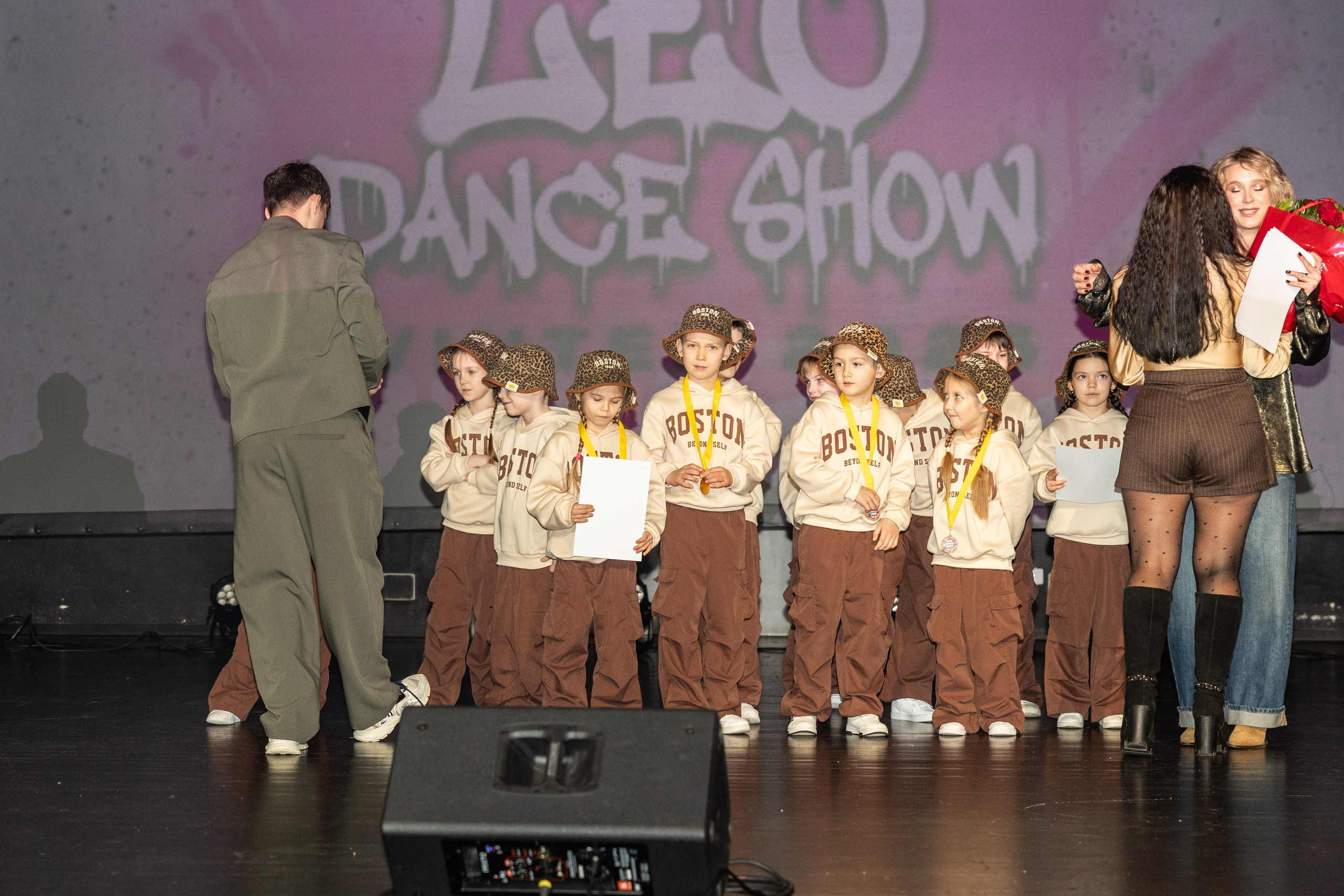 LEO DANCE SHOW WINTER 2025. Семейный и детский фотограф в Варшаве Мила Бобровская