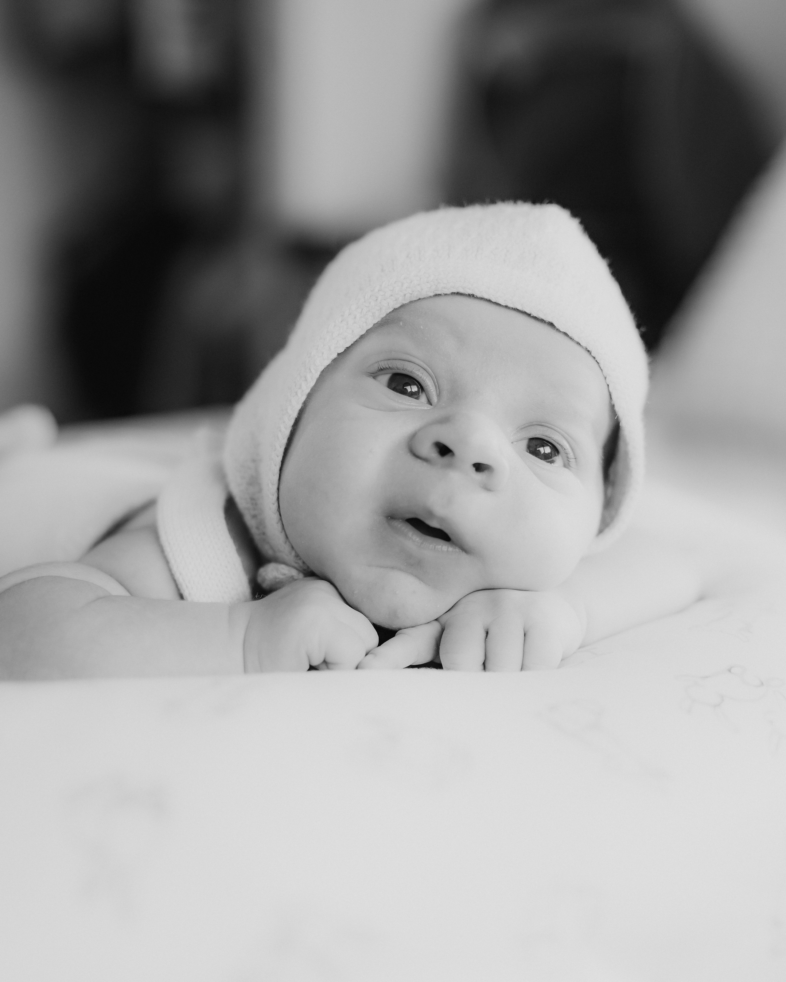 1-month-old baby. Natural and candid photography Jean Santiago