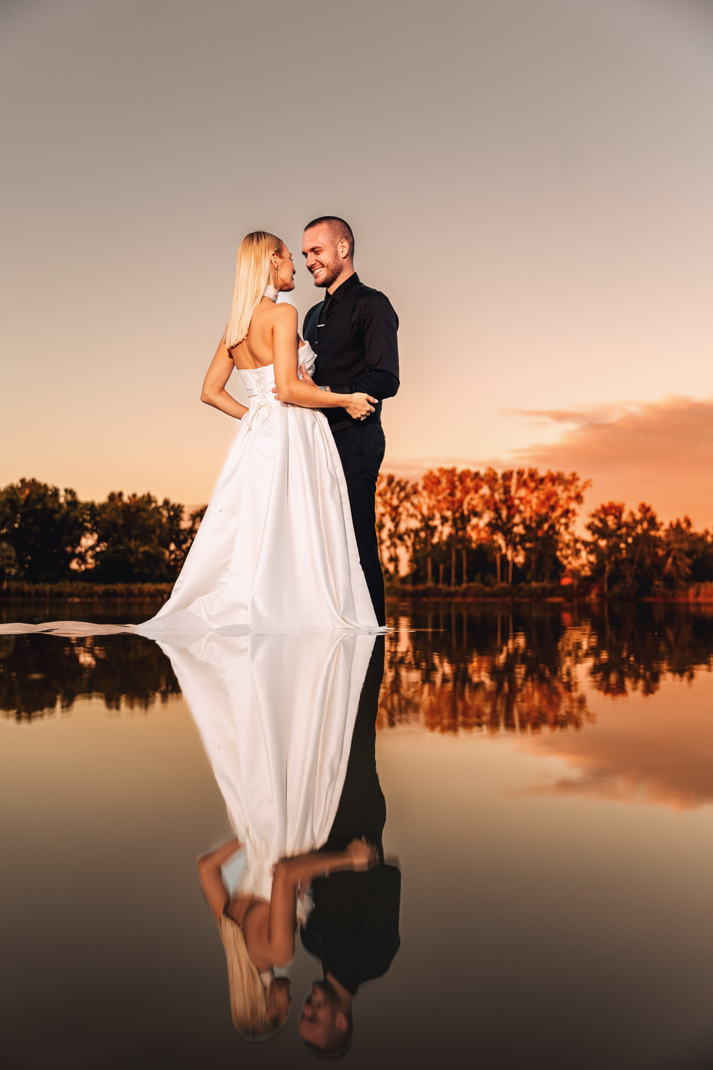 MLADENCI. Fotografi iz Backog Petrovca David i Andrea Stojanovic