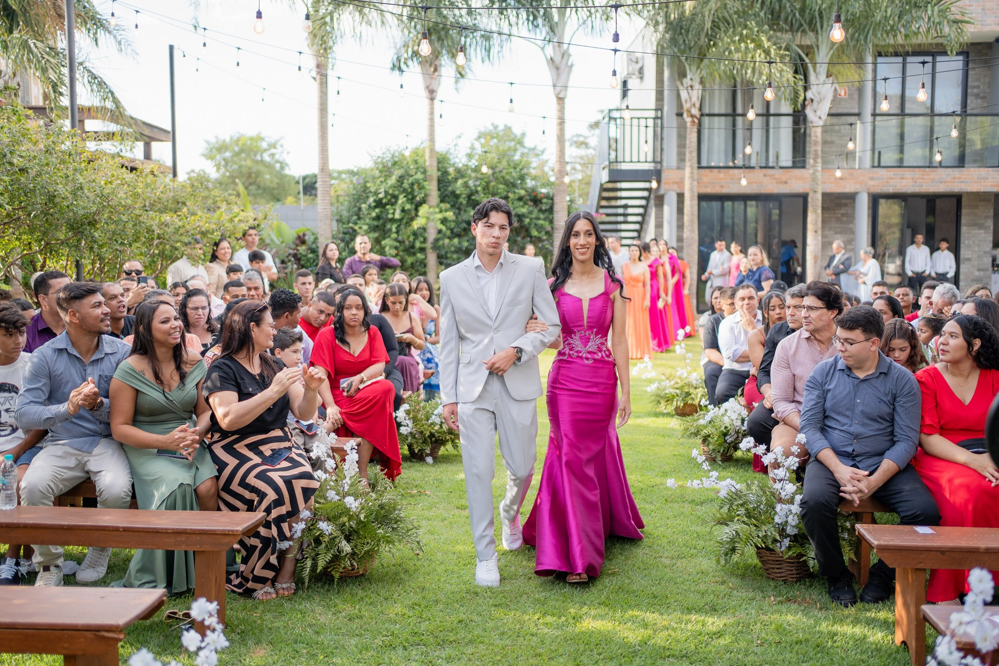 Larissa & Vinicius — Espaço Faveral / Aararaquara. Robson Colaço