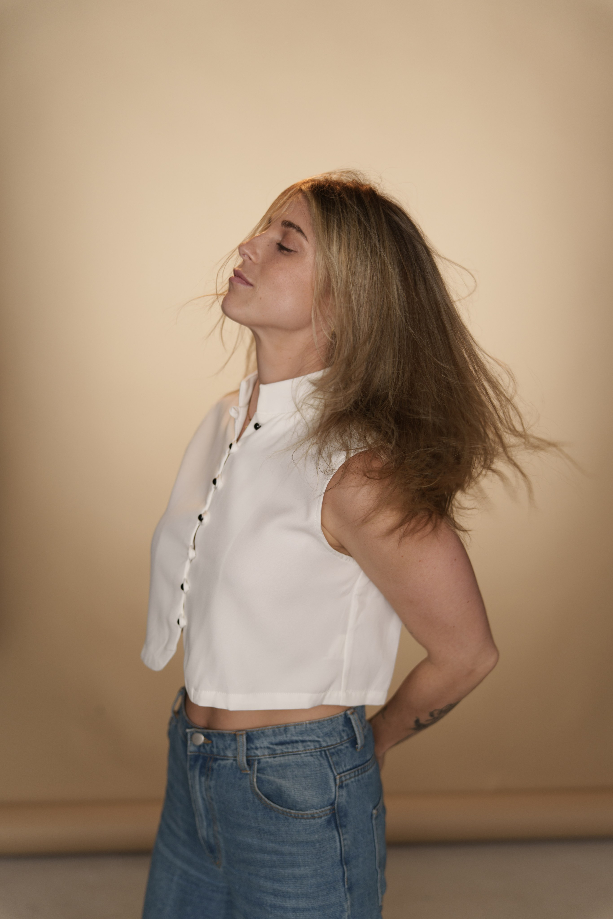 „Kölsch&Shoot“ in Cologne w/ Lisa (Set #3). URBANSTREETFILES.ART