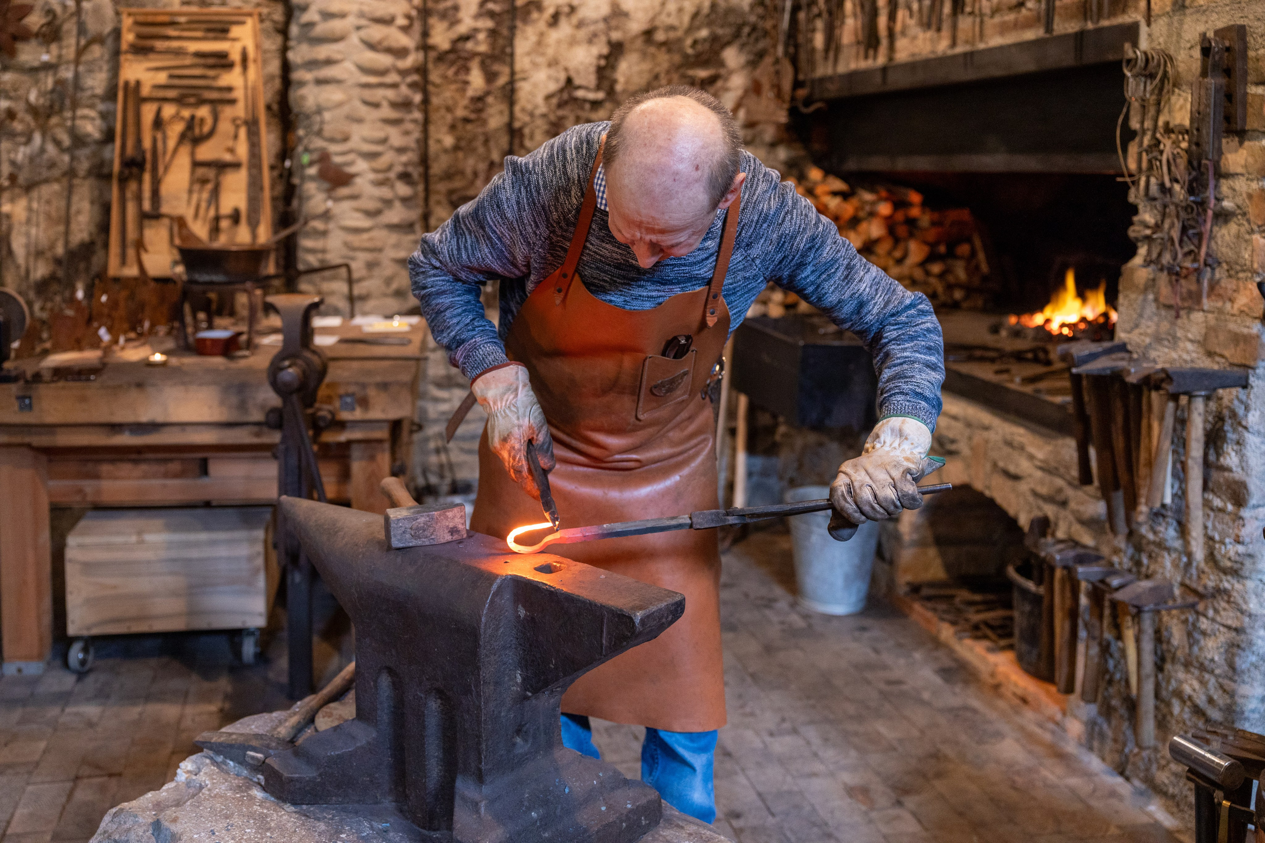 Schmied, Goldegg, 2024. Guzel Kolobova| Fotografin| Salzburg