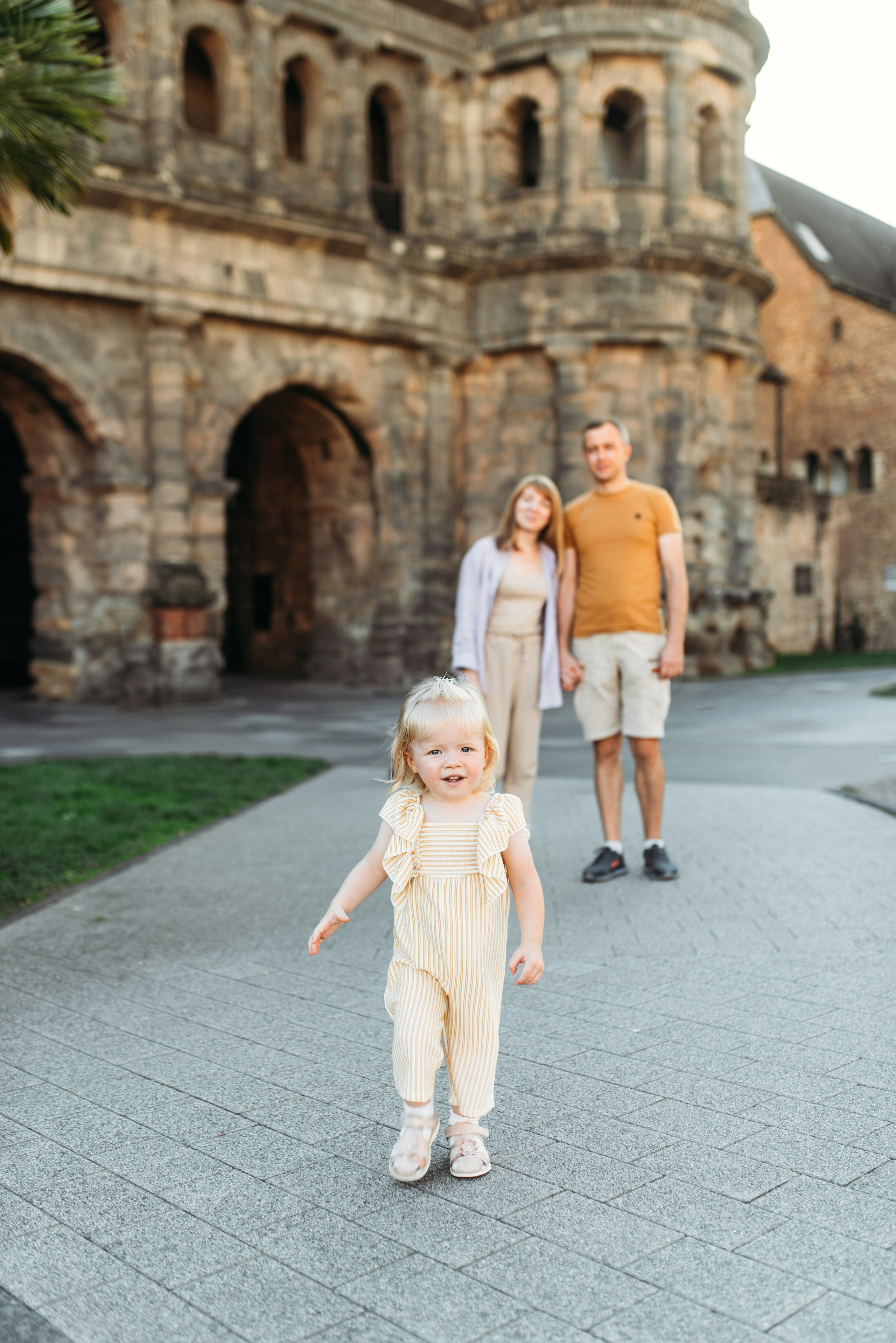 Trier. Familien- und Hochzeitsfotografin. Ich arbeite in Koblenz und Rheinlan