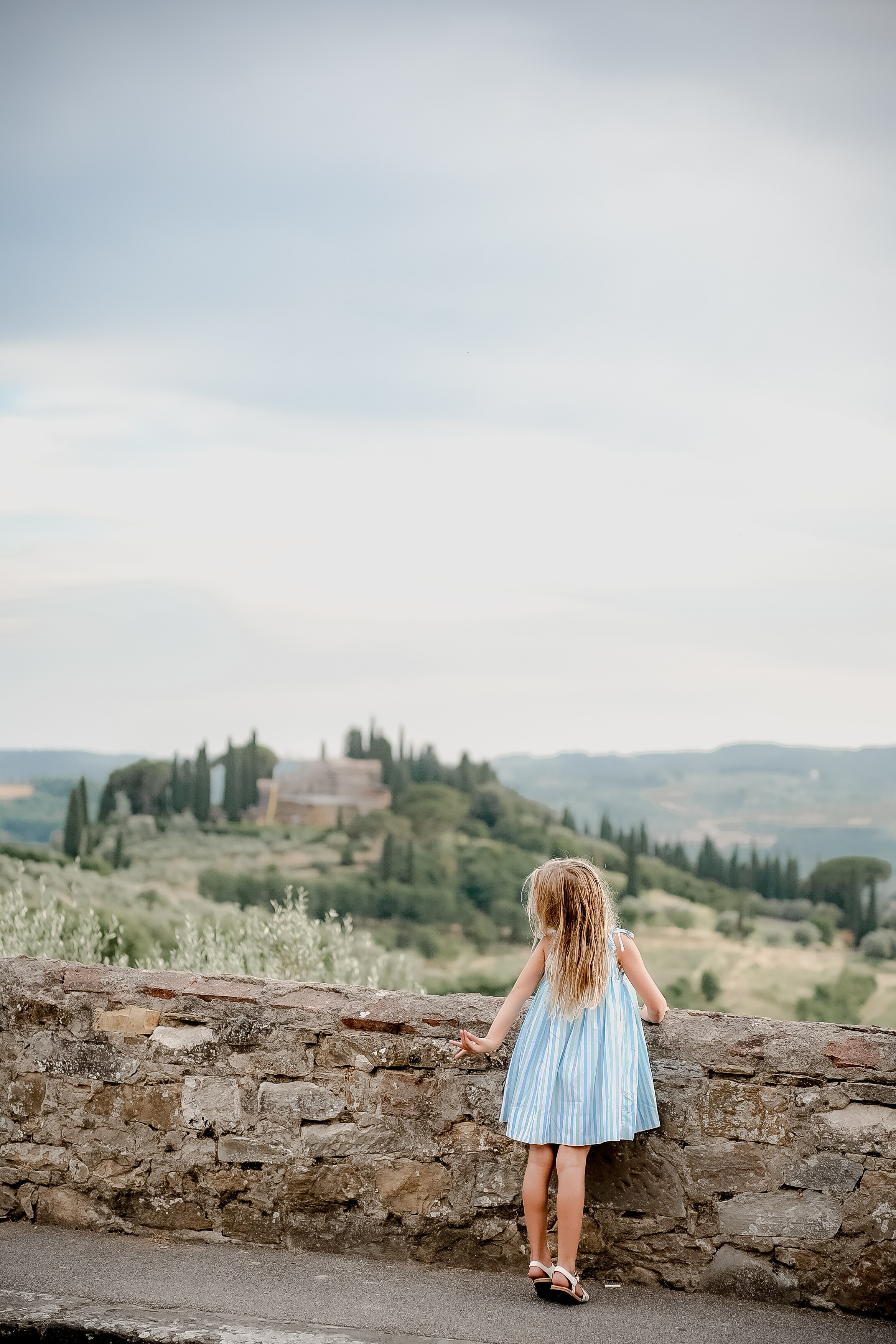 Nicole & Family. Wedding Photographer in Italy