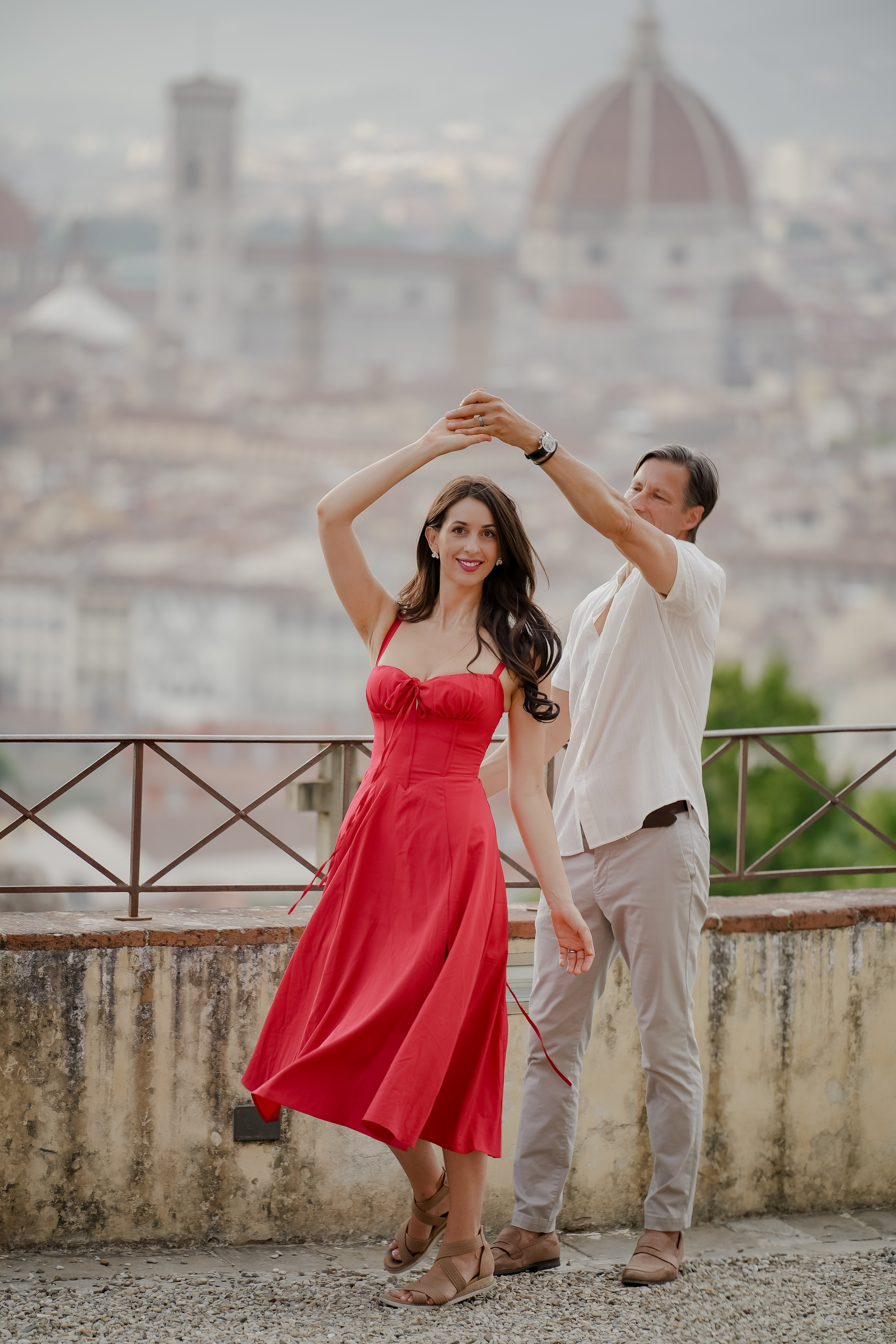 Family Photoshoot. Wedding Photographer in Italy