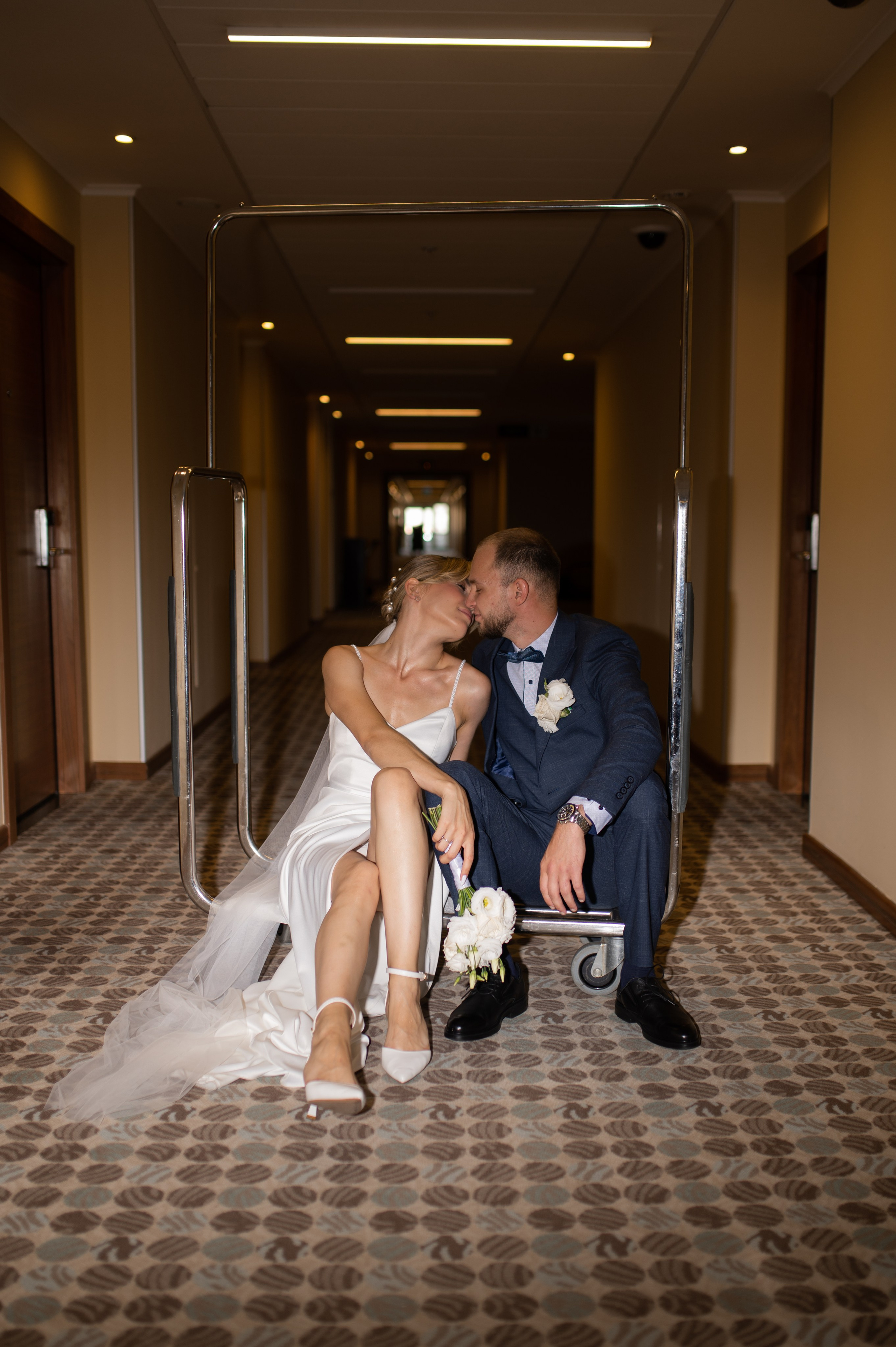 In your arms. Wedding and commercial photographer