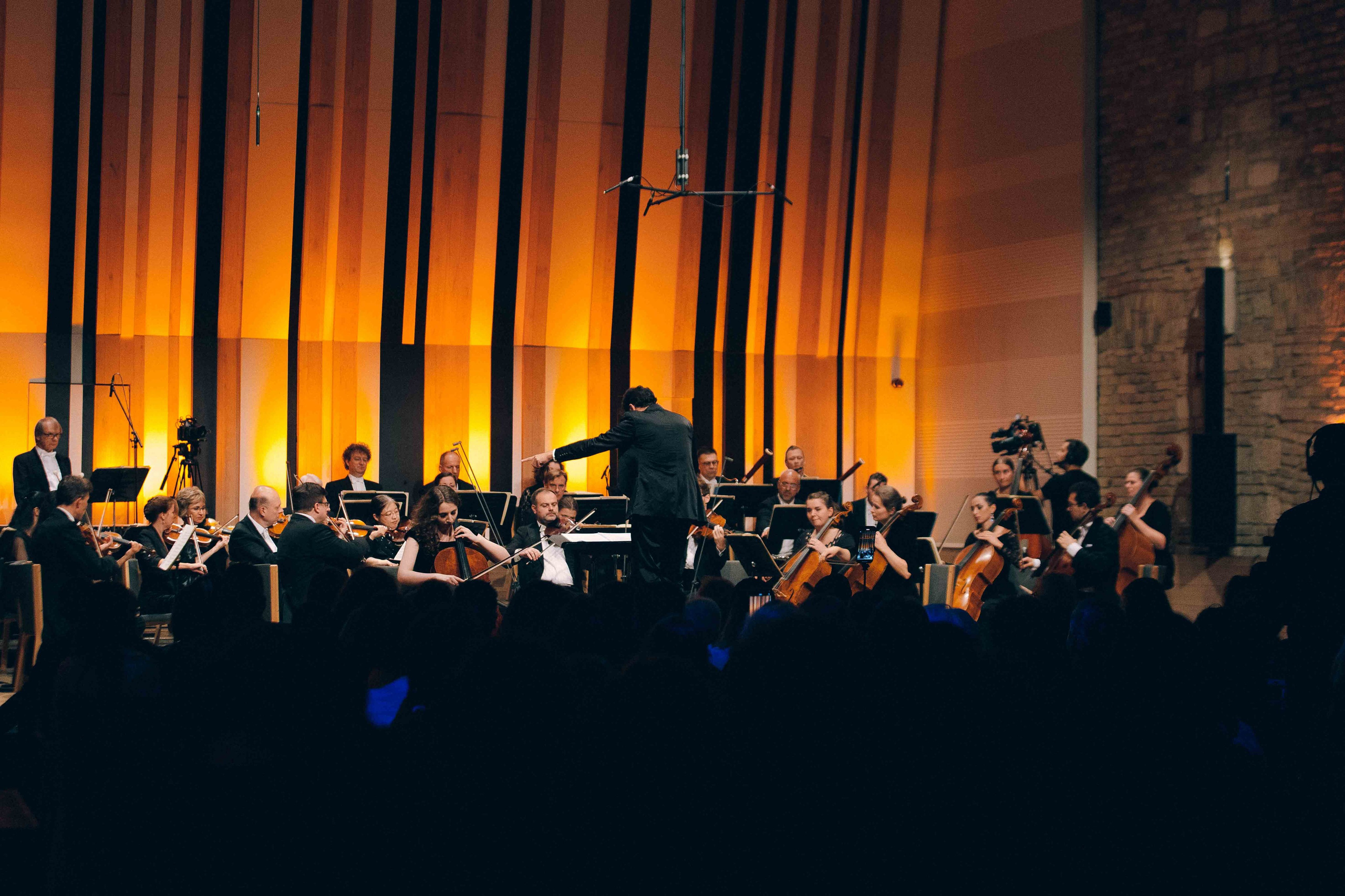 BUDAPEST MUSIC CENTER. Wedding&Event photographer Ismail Rzayev in Baku