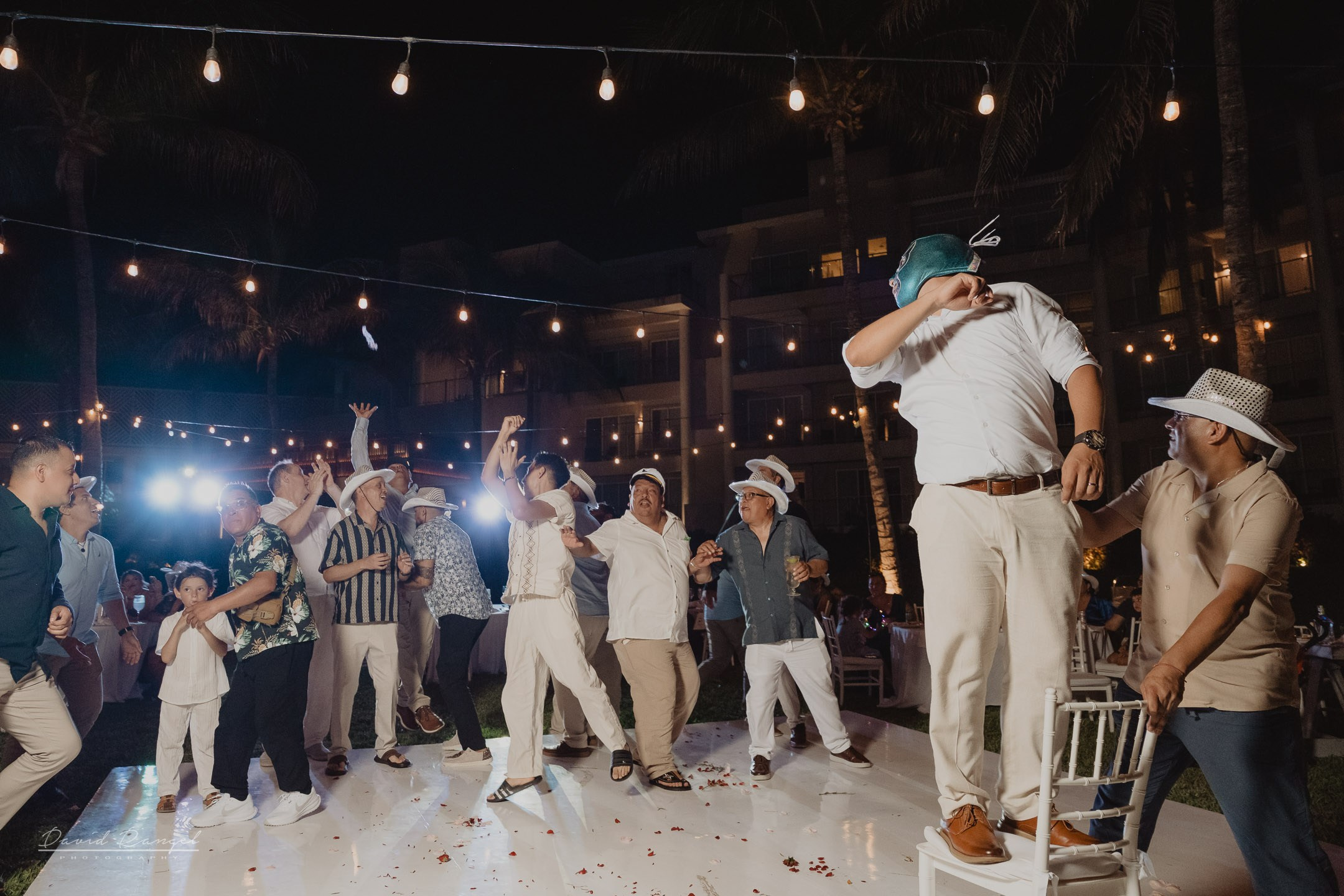 Destination Wedding in the Riviera Maya. Destination wedding photographer based in Cancun and Riviera Maya with service worldwide