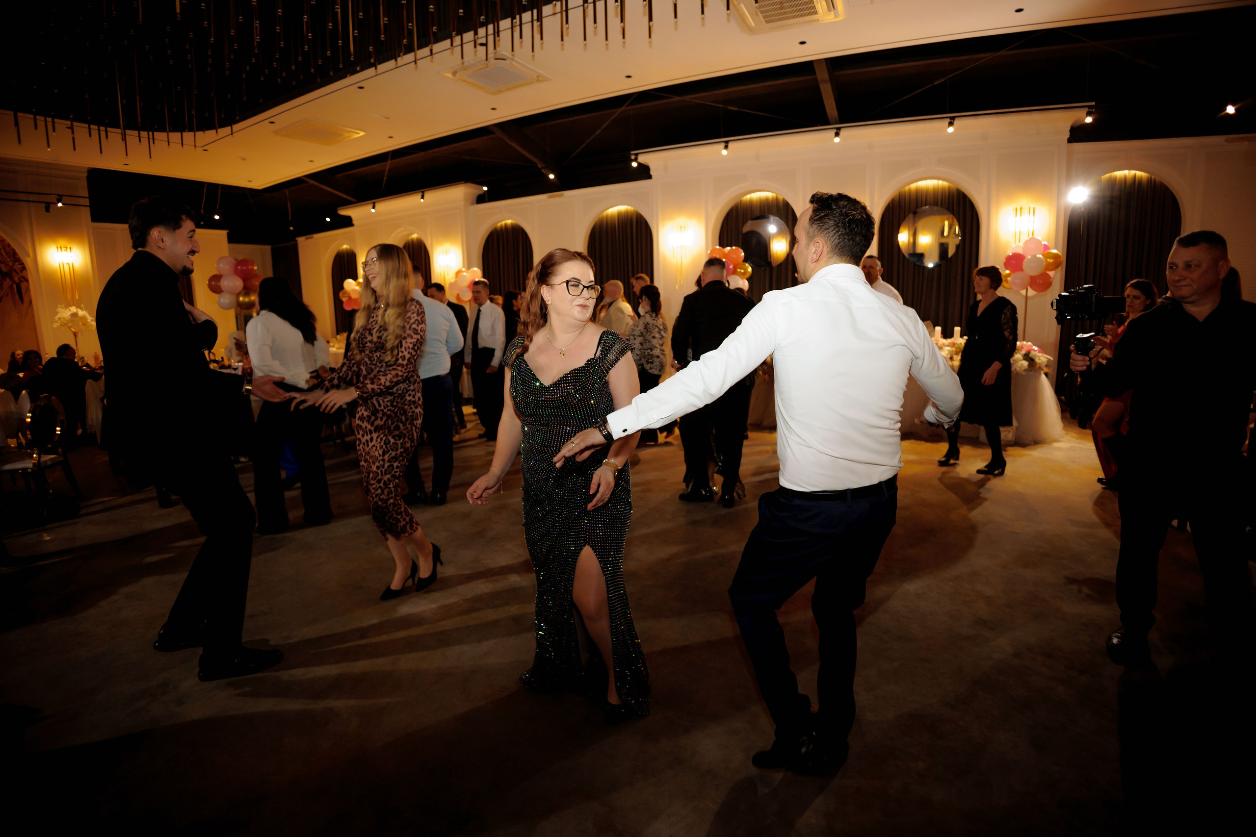 Povestea voastră, regizată de noi |Cristi Turculet Videograf Nuntă Suceava | wedding highlight. Servicii foto-video profesionale, pentru momente de neuitat