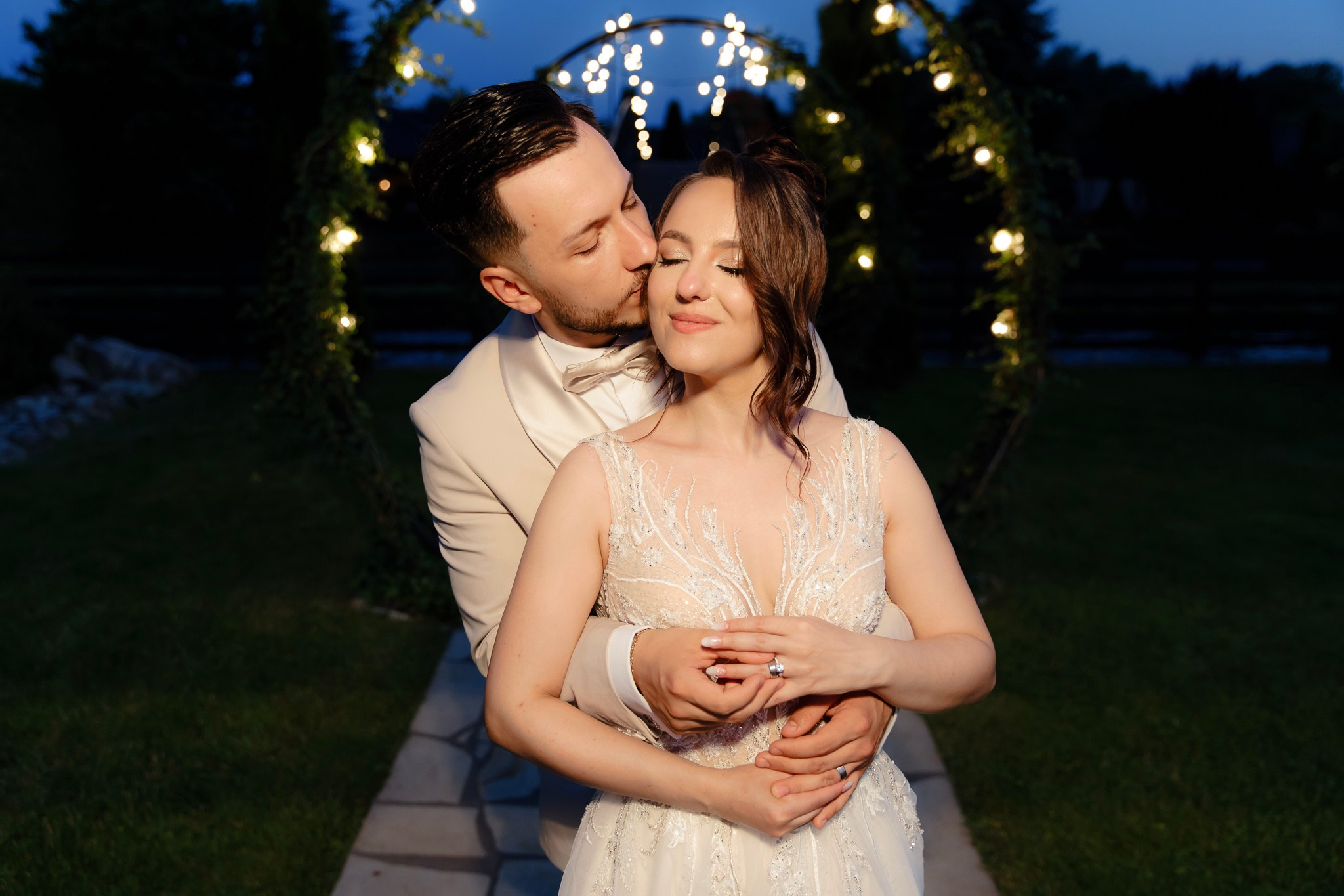 Ioana & Ionuț | Nuntă de poveste la Păstrăvăria Poiana din Mălini județul Suceava. Servicii foto-video profesionale, pentru momente de neuitat