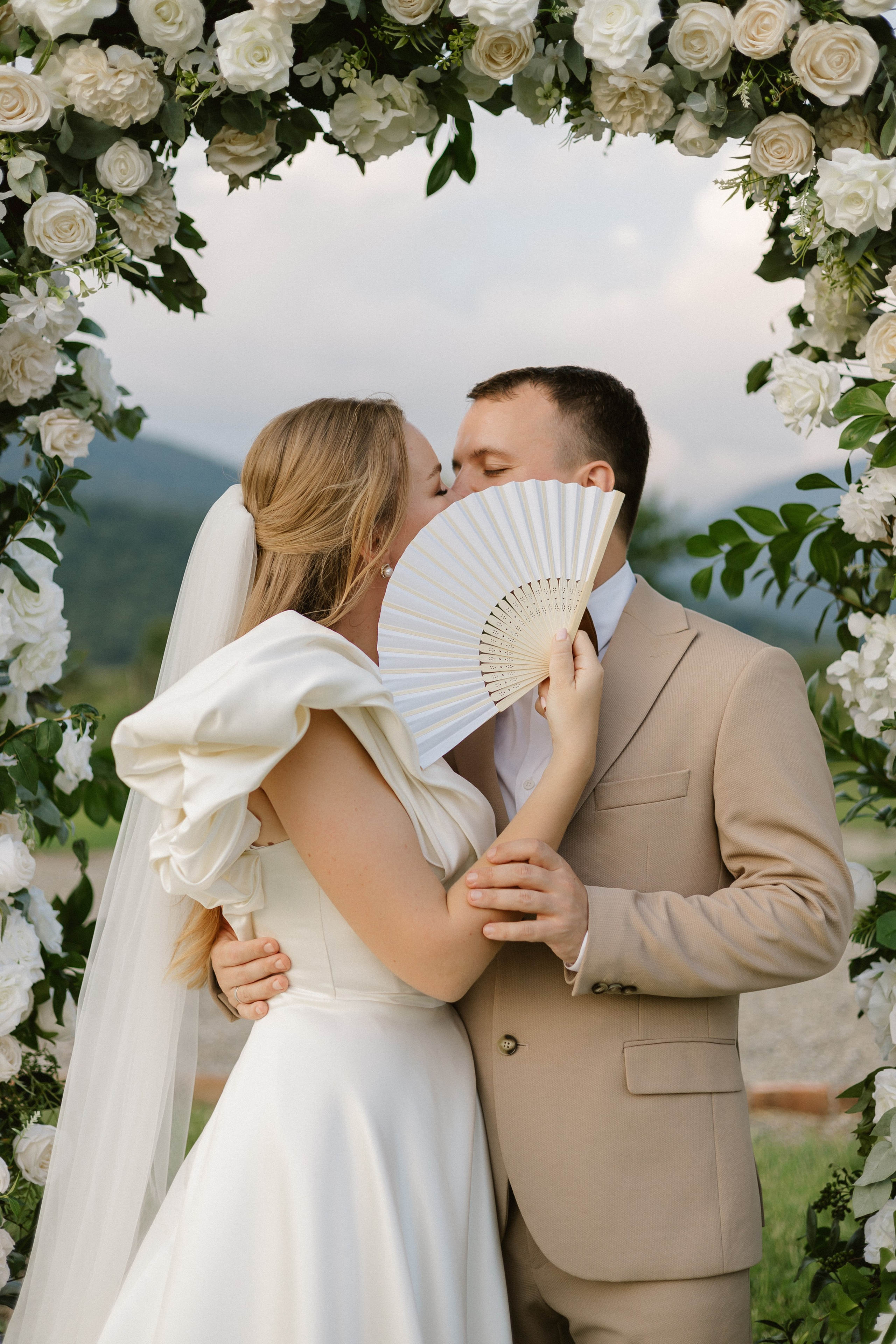 Vlada & Anton. Photographer Anna Nazarenko