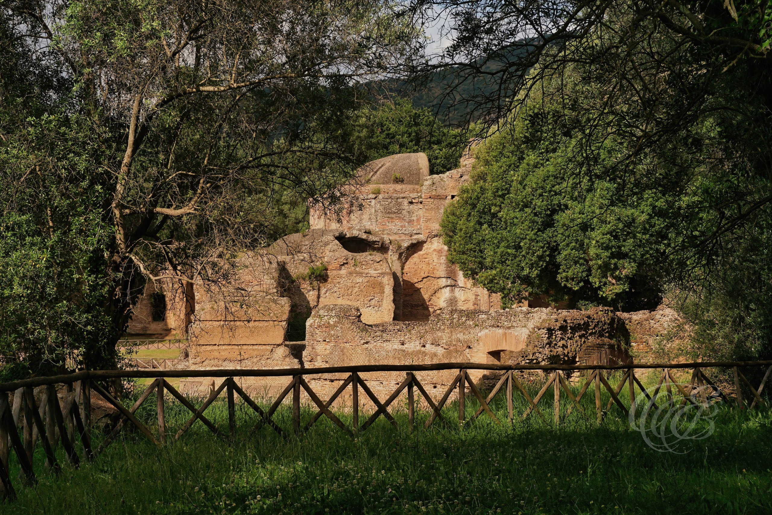 The Terme con Heliocaminus was one of the bathing facilities within Hadrian's Villa. Named after its distinctive sun-heated circular room, the complex reflects the sophisticated design of Roman baths, where architecture, natural light, and engineering were carefully combined to create comfortable bathing environments.