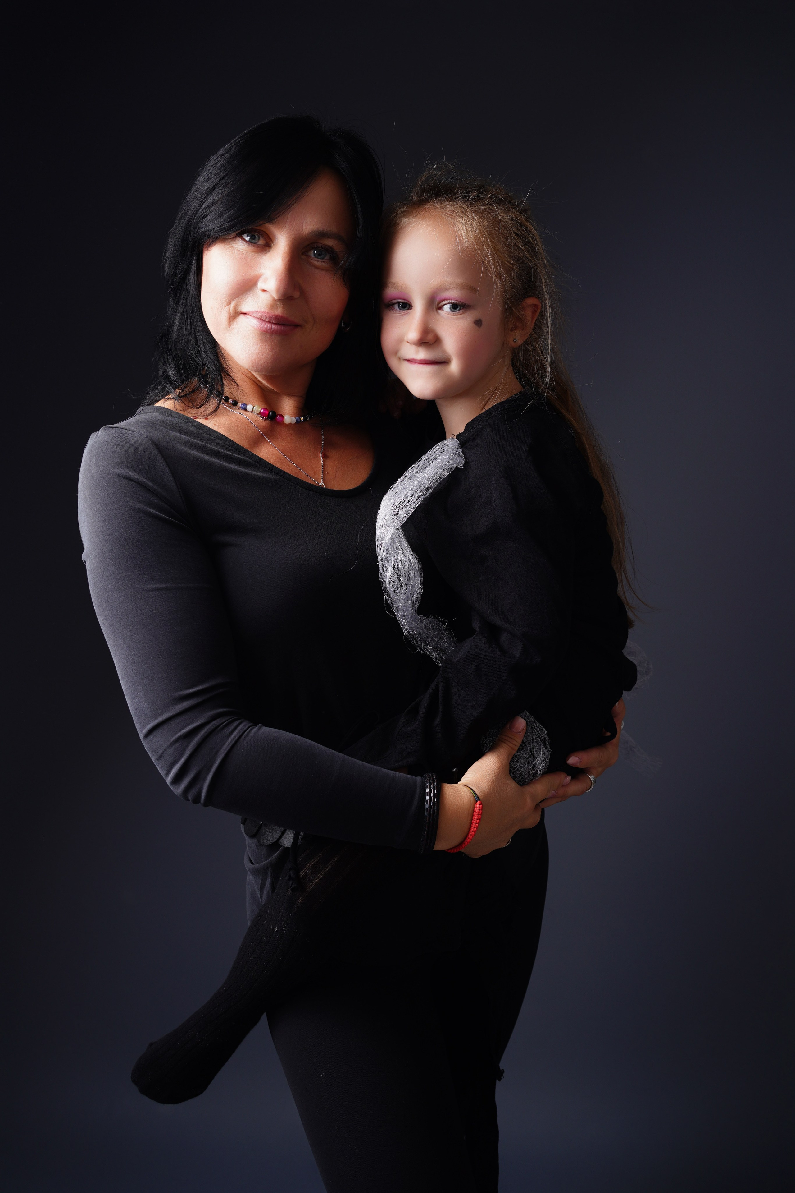 Familieshooting. Neugeborenenfotografin und Retoucher in Augsburg Nastassia Schneider