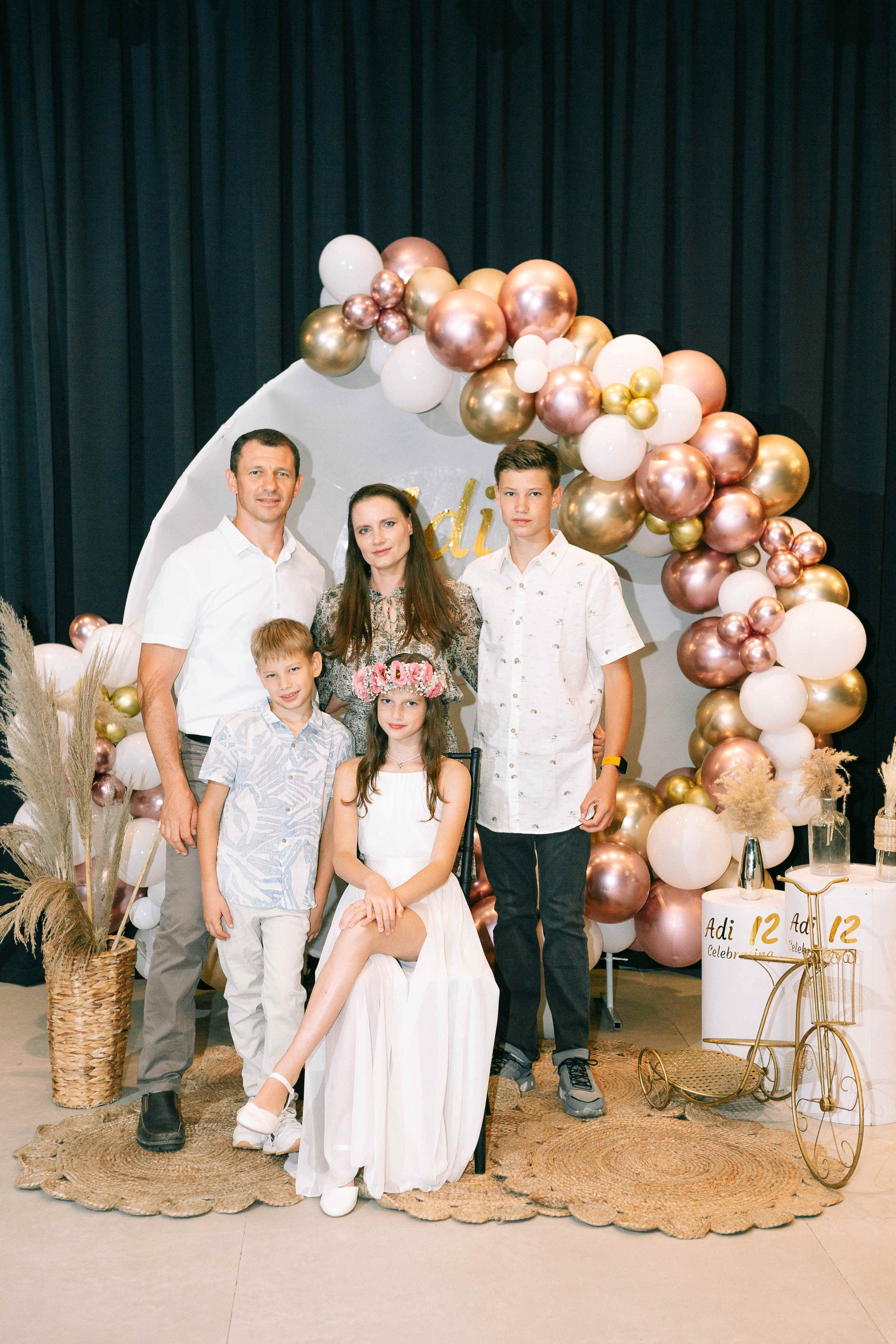 PARTY WITH FRIENDS. Https://shi-photo.com/