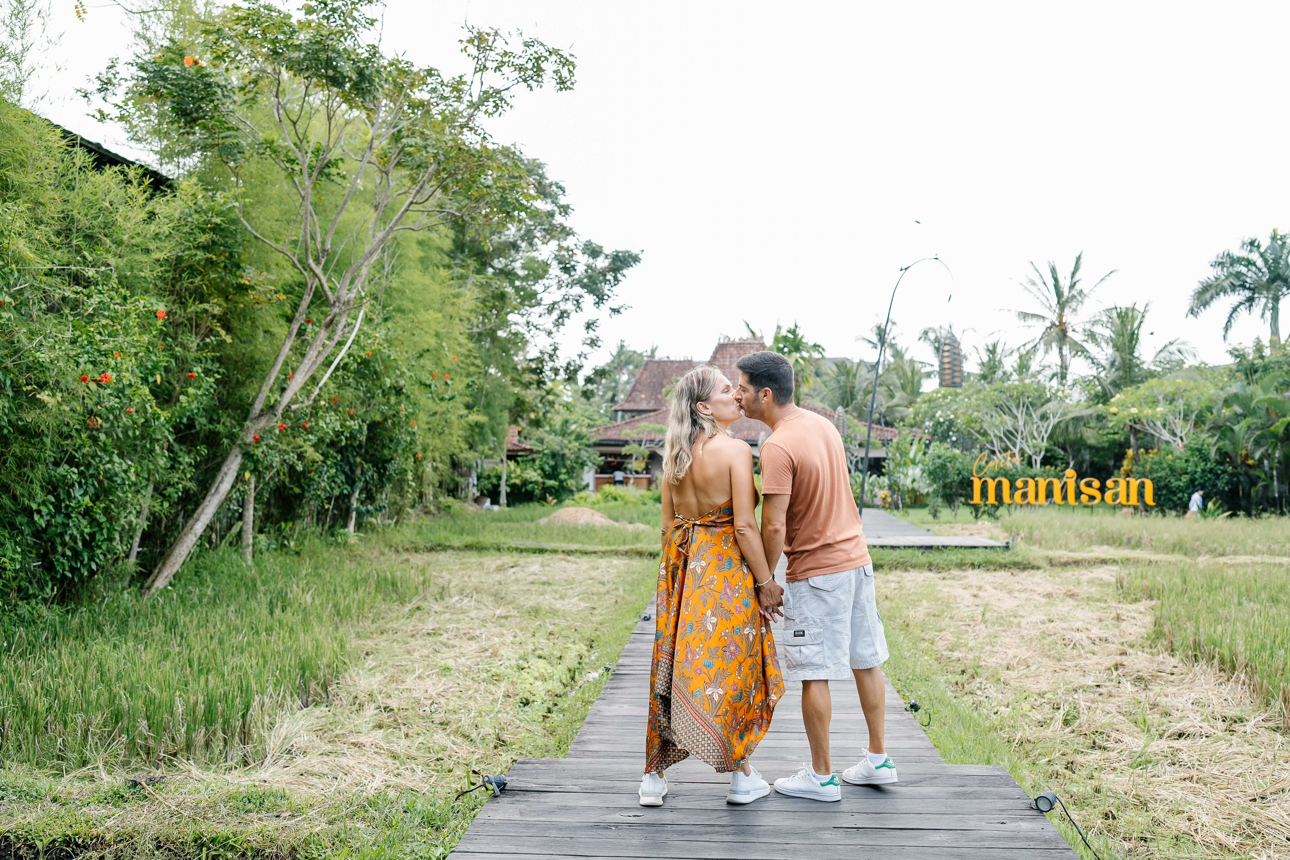 Honeymoon Photoshoot in bali. Female Photographer in Bali