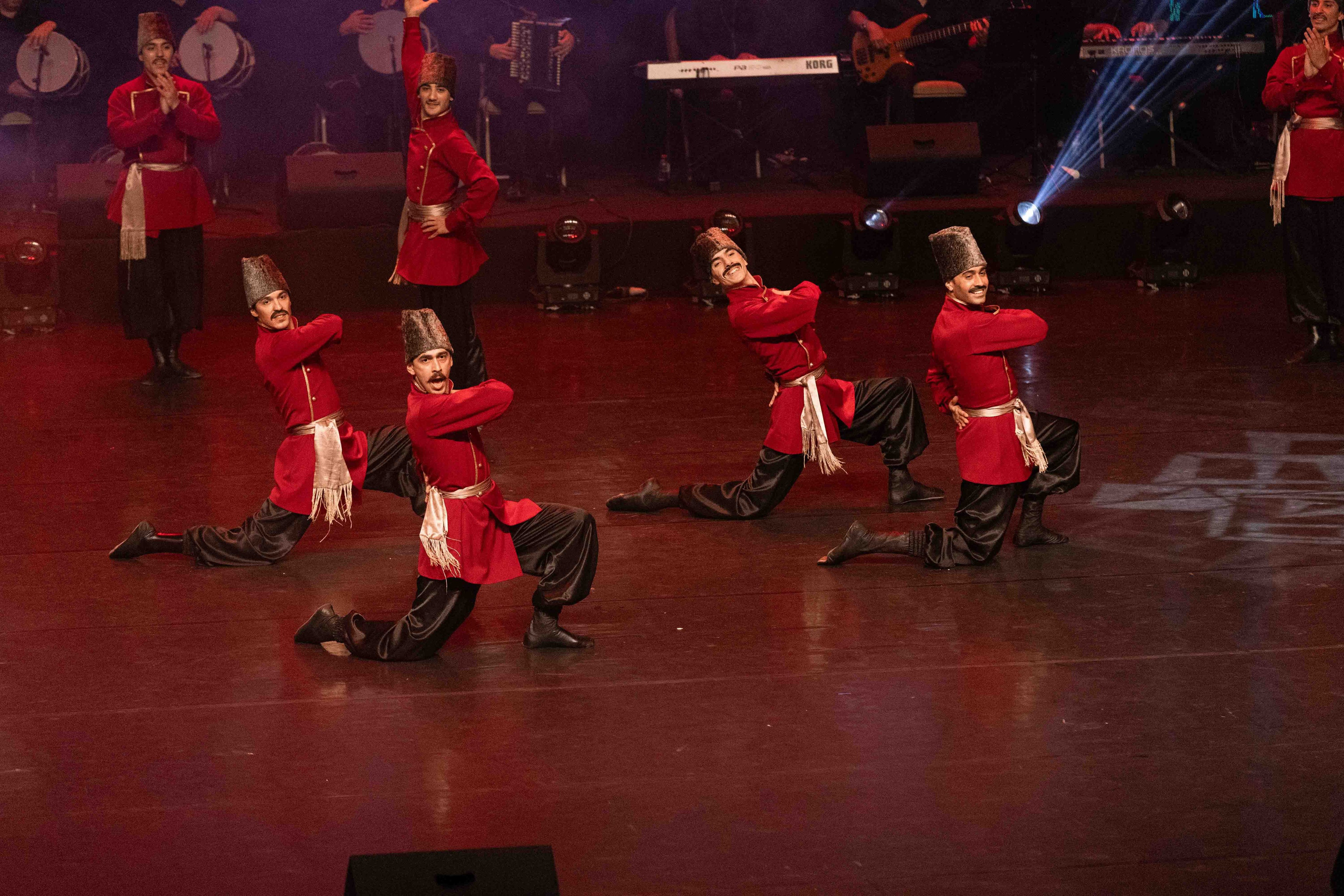 STATE DANCE ENSEMBLE. Wedding&Event photographer Ismail Rzayev in Baku