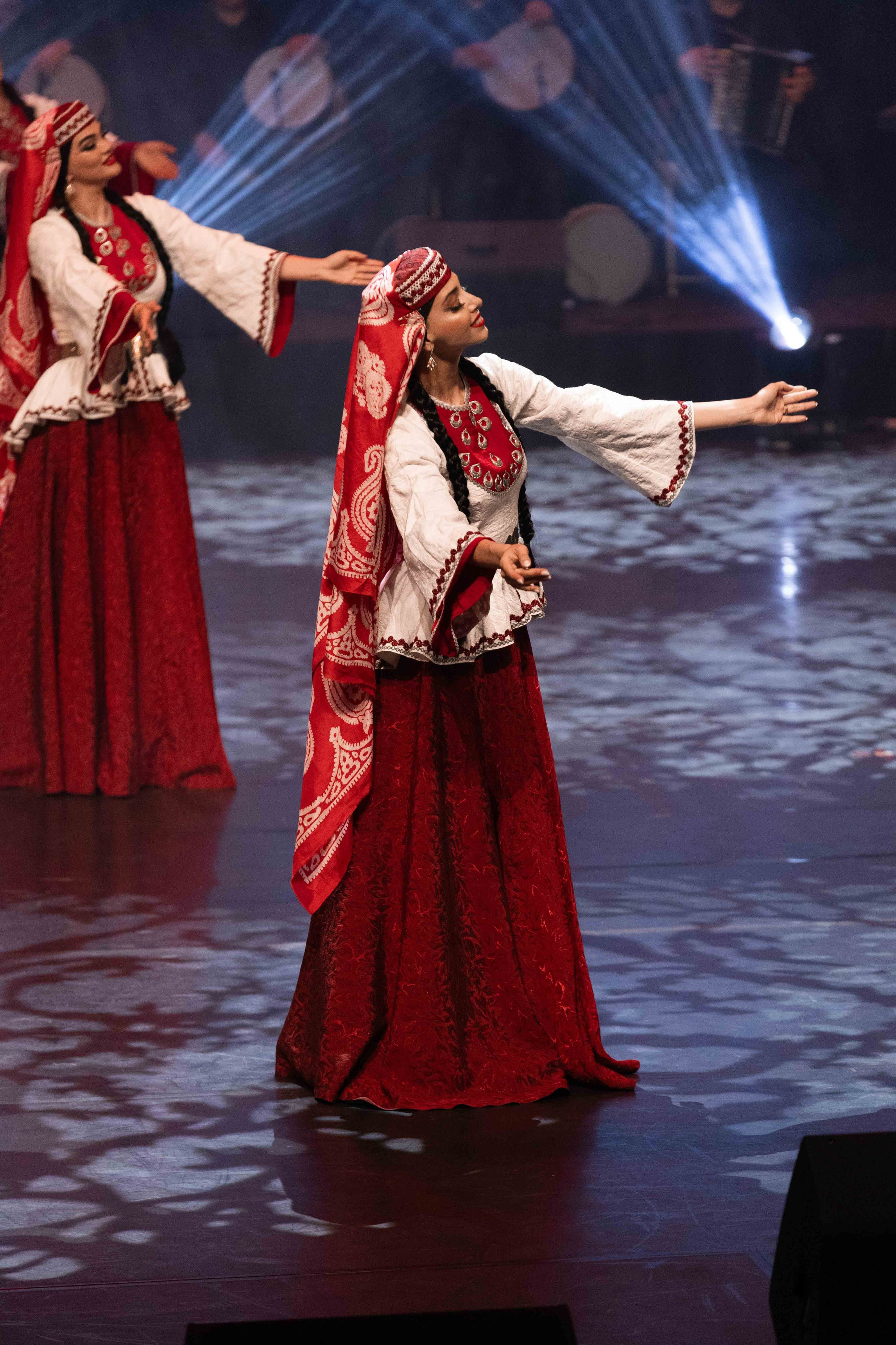 STATE DANCE ENSEMBLE. Wedding&Event photographer Ismail Rzayev in Baku